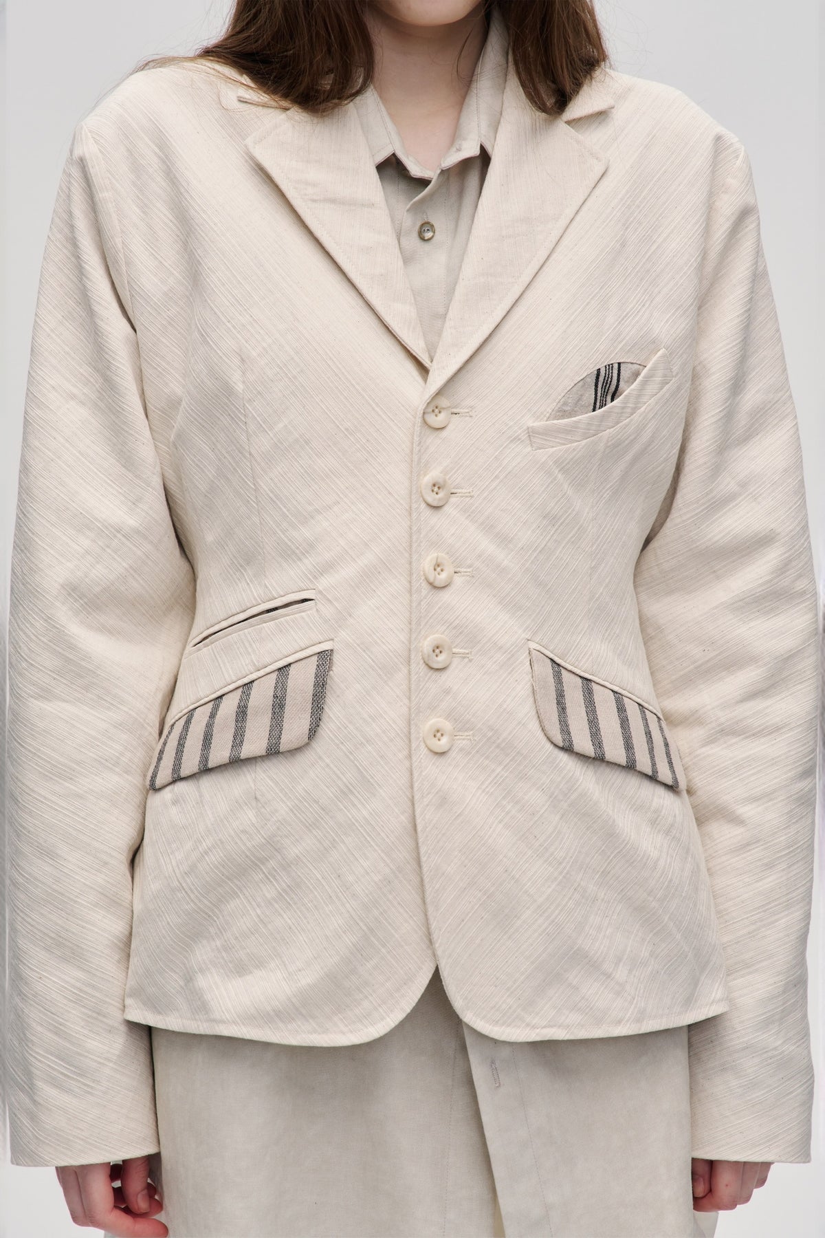 ILNya Nieternite Nifutur Reversible Spliced Notch-Lapel Jacket — half body