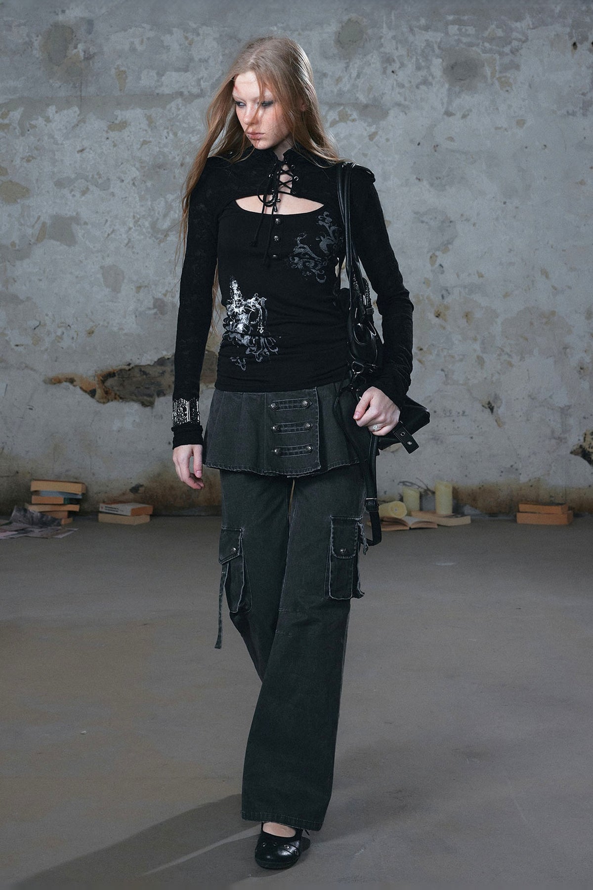 CESTNOUS Retro Washed Pleated Spliced Straight-Leg Pants — full body · Washed Gray