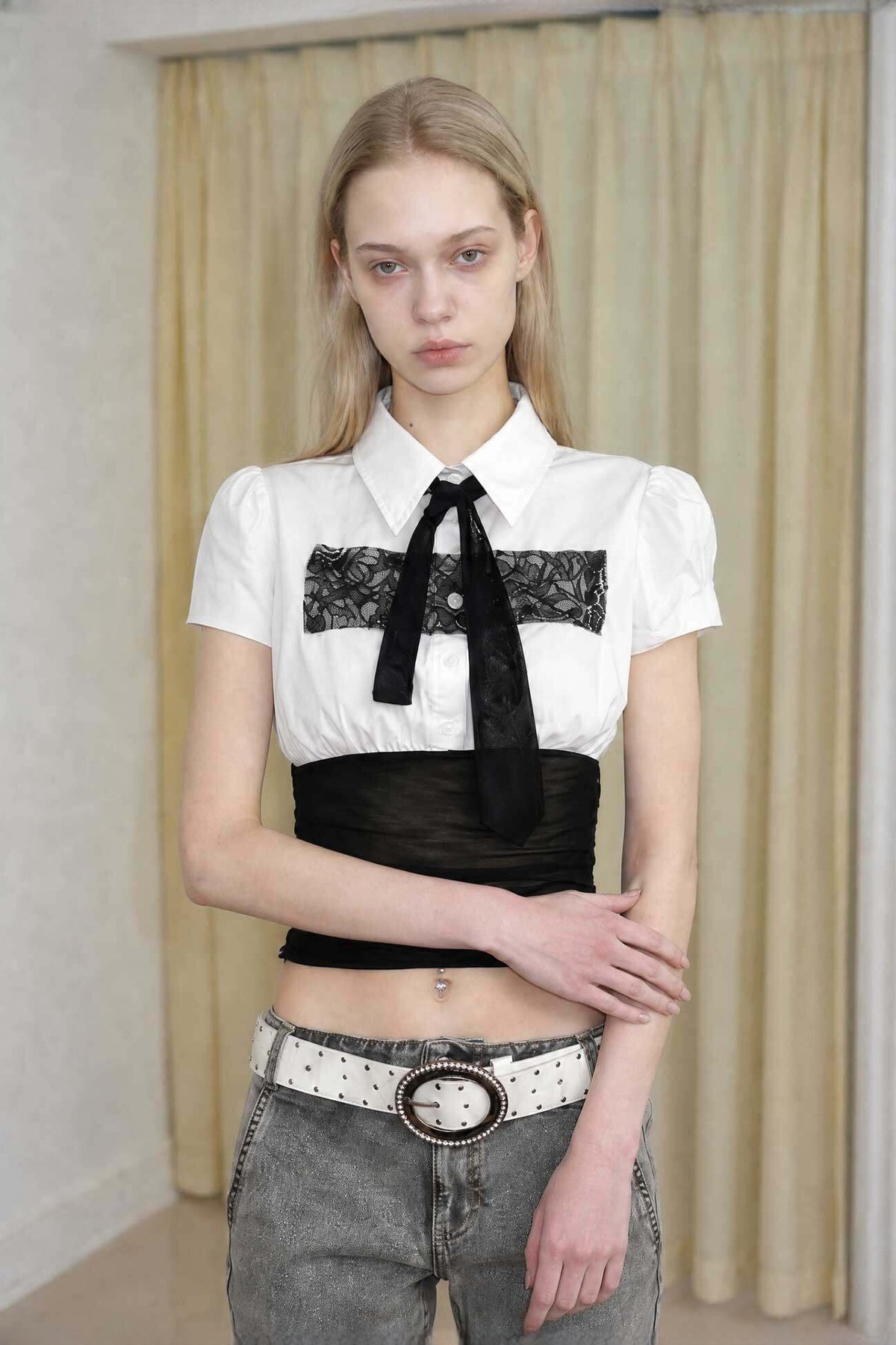 EMOHA Lace-Spliced Tie-Neck Slim Short-Sleeve Shirt — half body