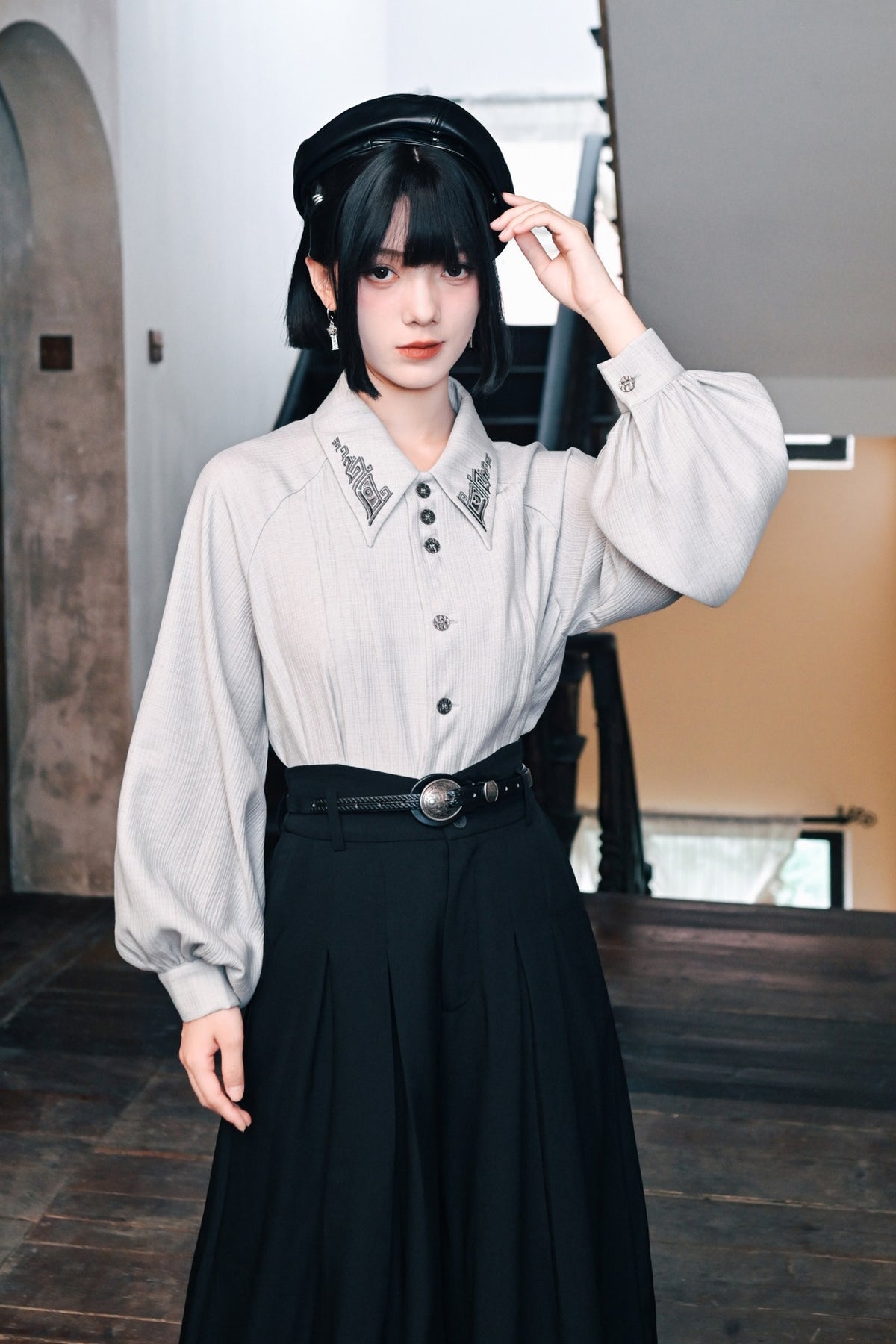 GUGUAI Retro Embroidered Lantern-Sleeve Shirt — half body · C226 Embroidered Long Sleeve Shirt