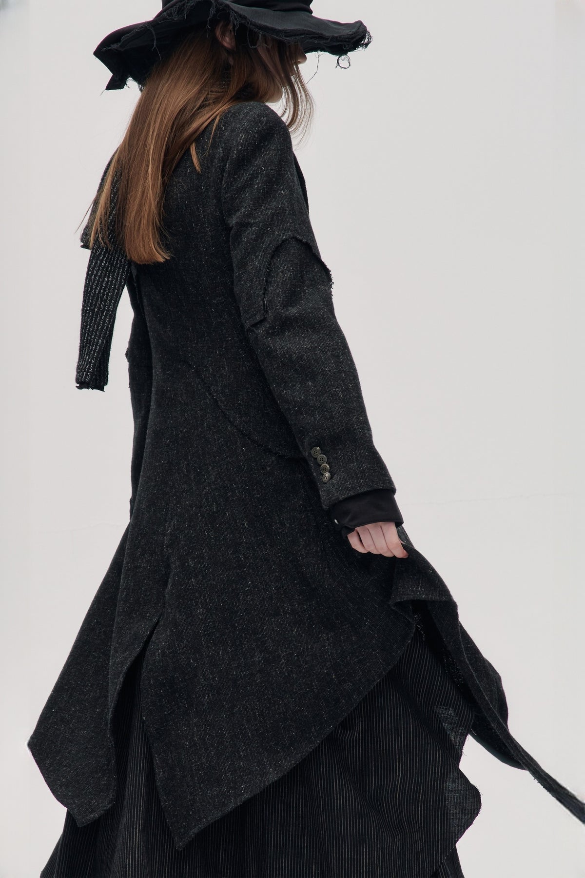 ILNya Nieternite Nifutur Wool-Blend Spliced Notch Lapel Coat — half body