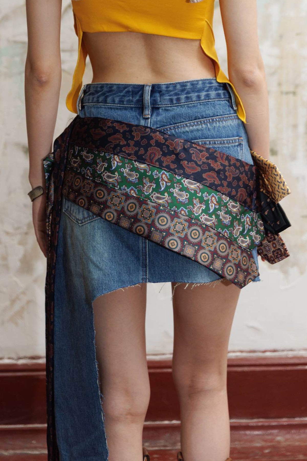 HUNGRAS Tie-Spliced Distressed Denim Skirt