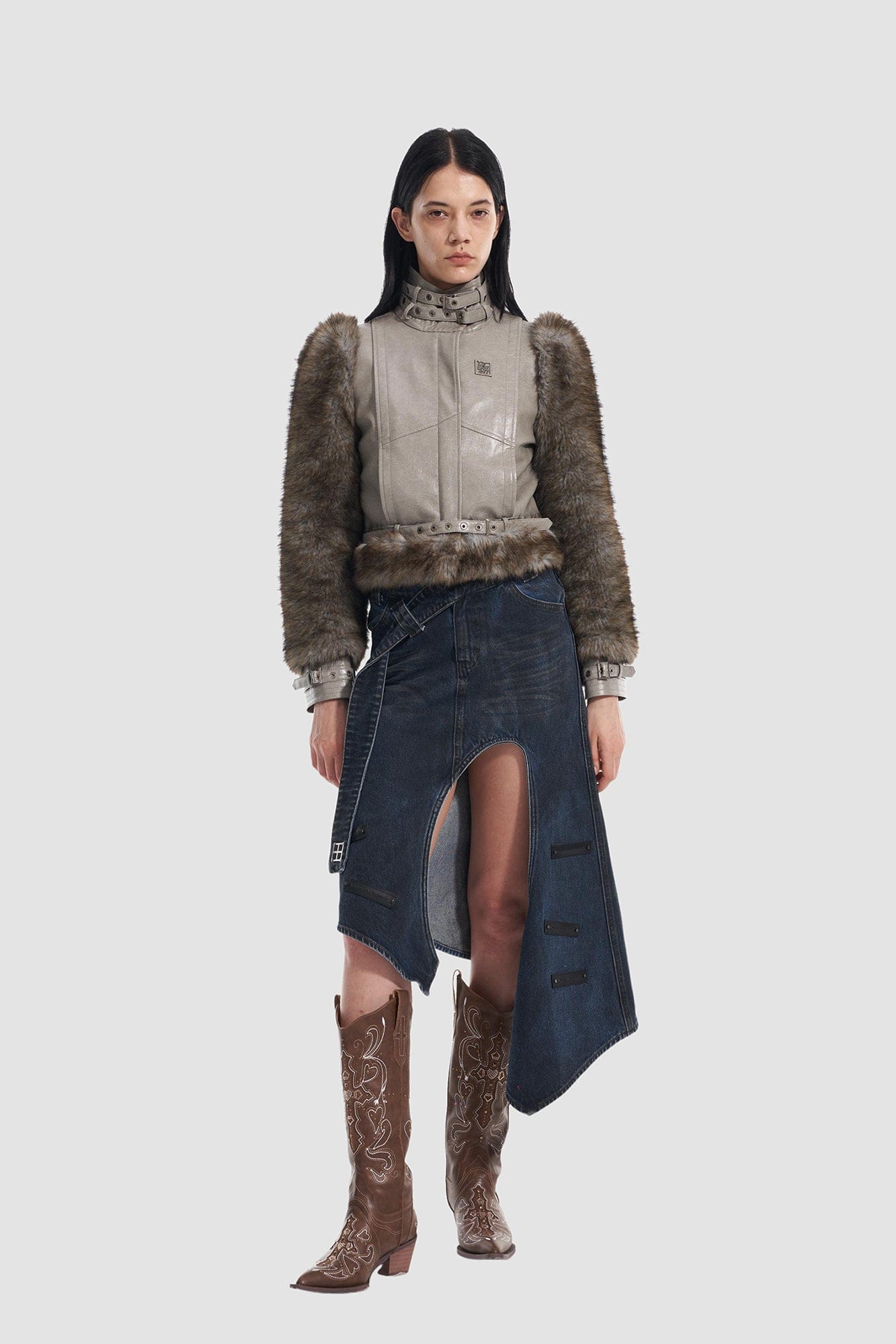 VANN VALRENCE Faux Leather Shearling Sleeve Cropped Jacket