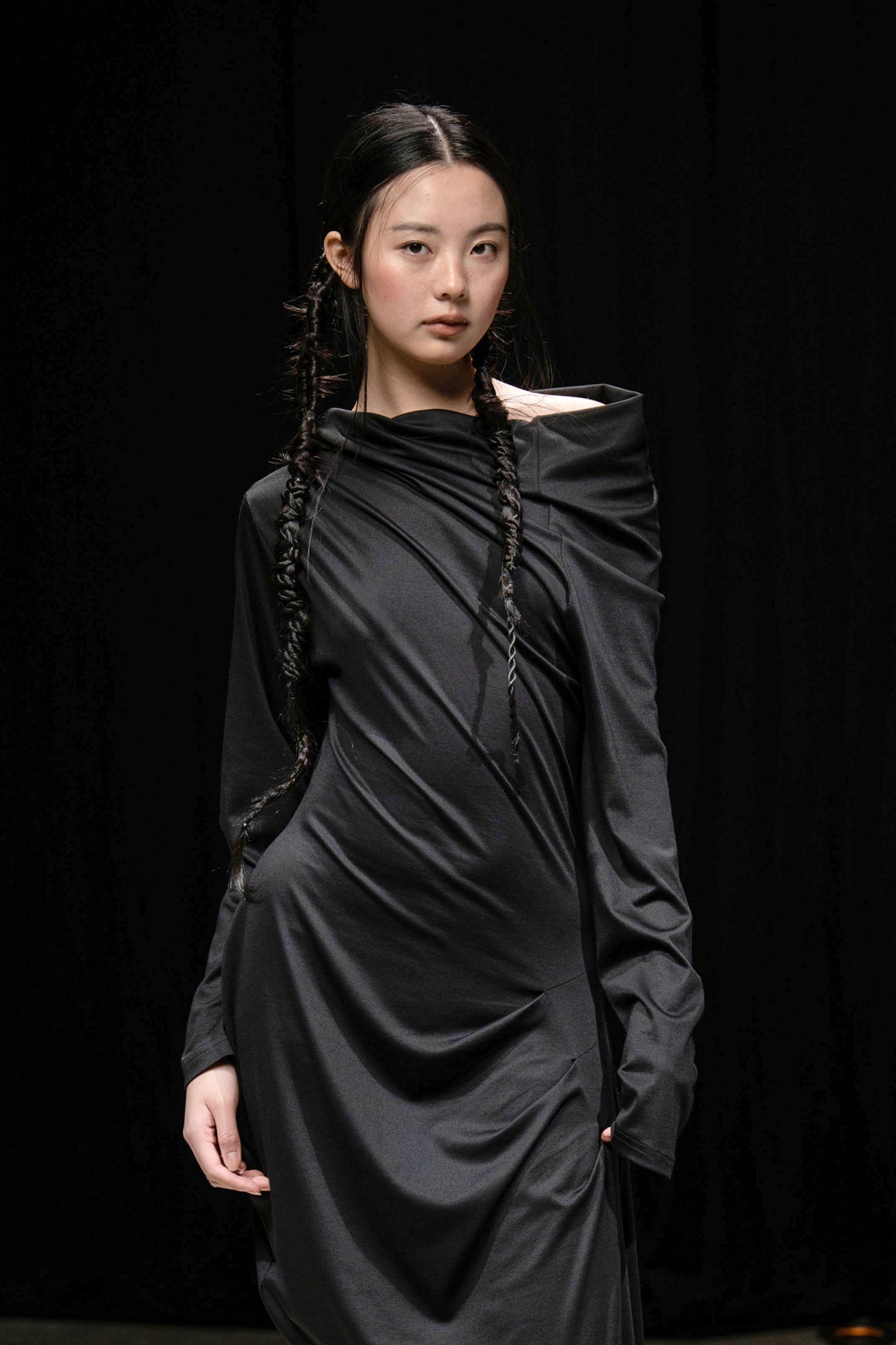 WUHEYIZUO Asymmetrical Draped Side-Ruched Maxi Dress Black
