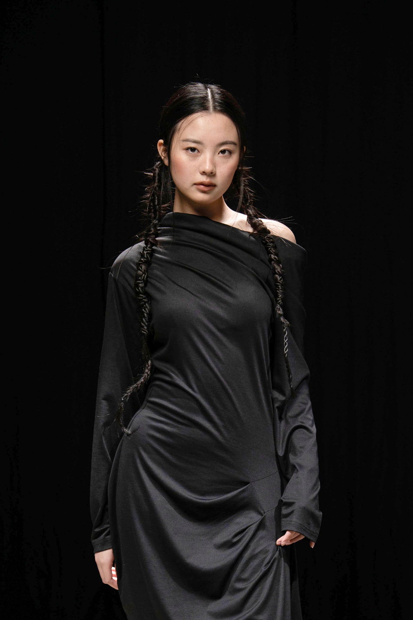 WUHEYIZUO Asymmetrical Draped Side-Ruched Maxi Dress Black