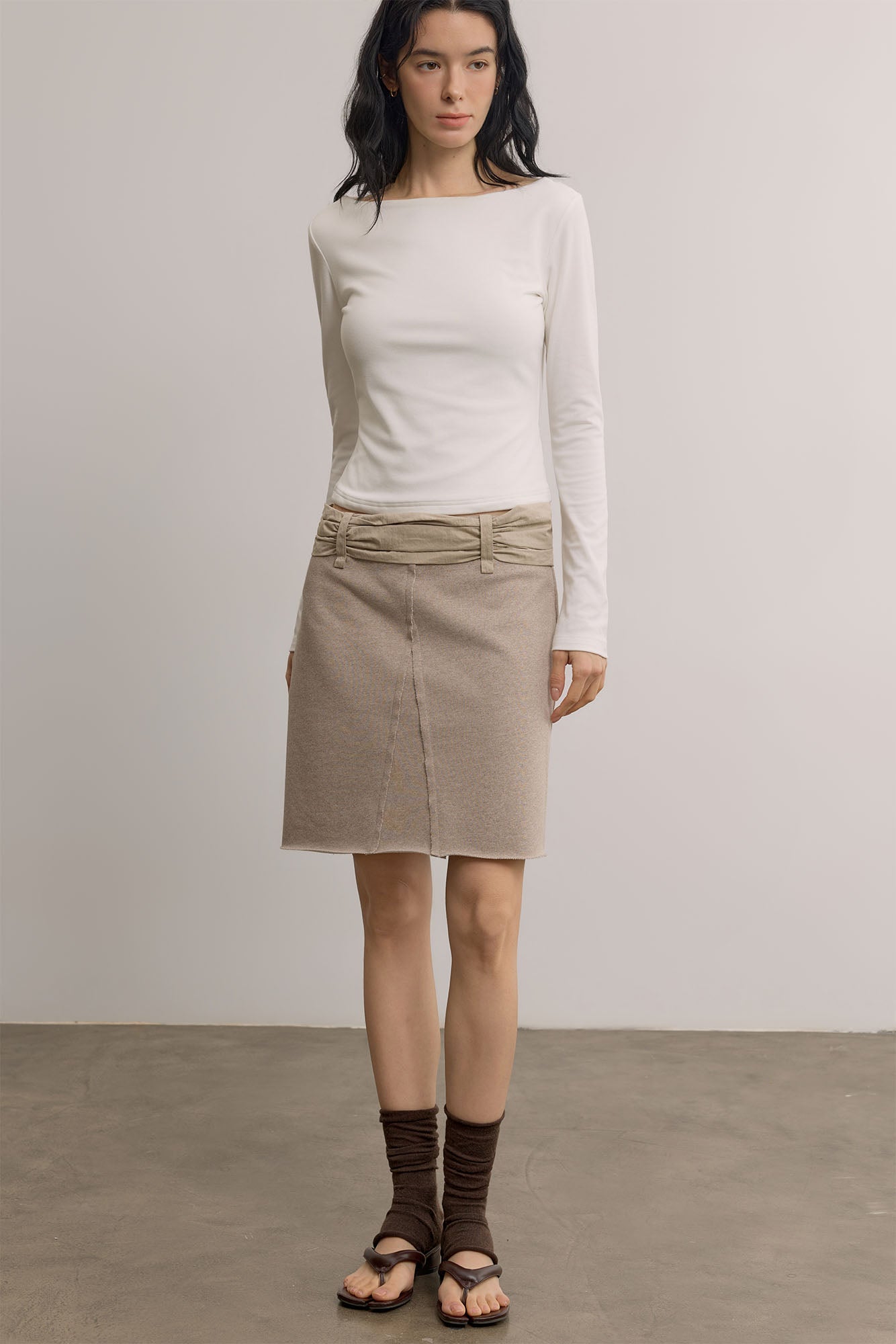 SAME FLOW Ruched Waistband Raw-Edge Pencil Skirt