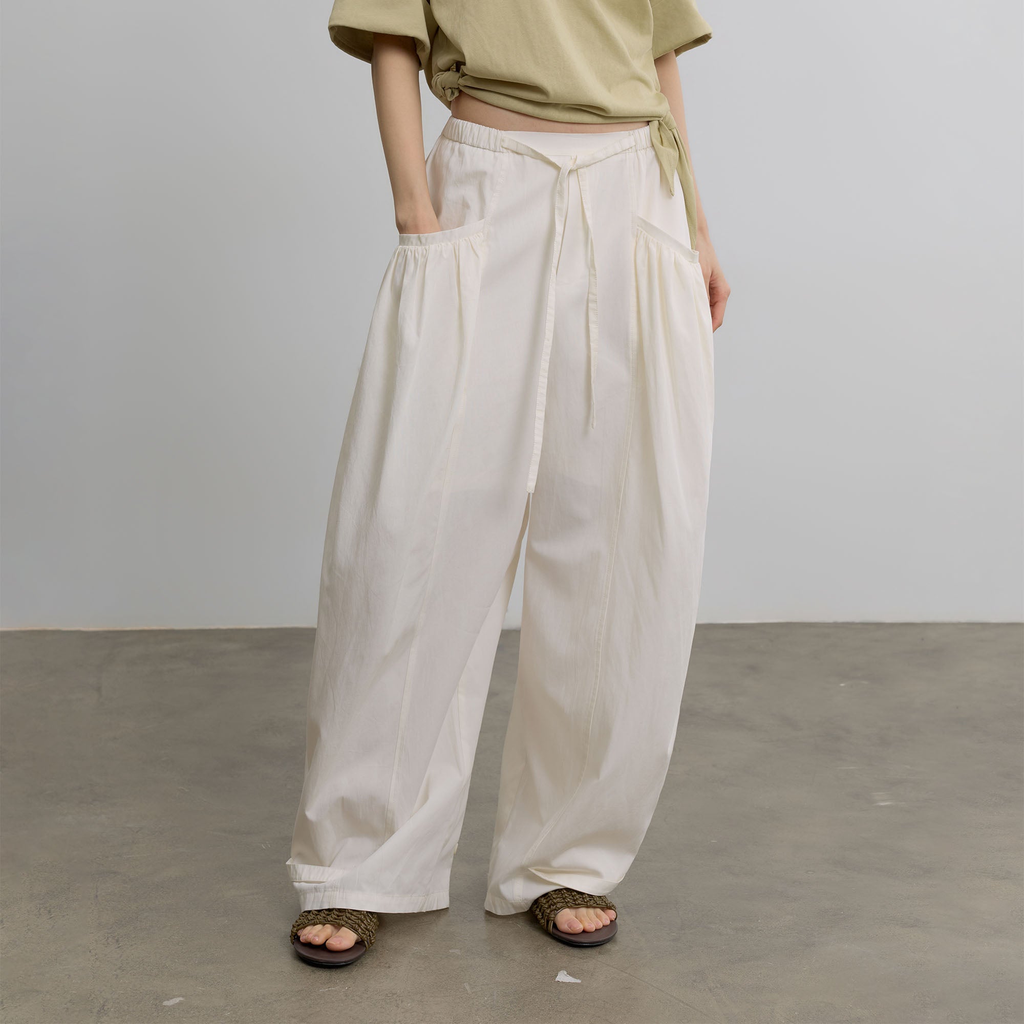 SAME FLOW Crinkled Linen-Blend Oversized Drawstring Pants
