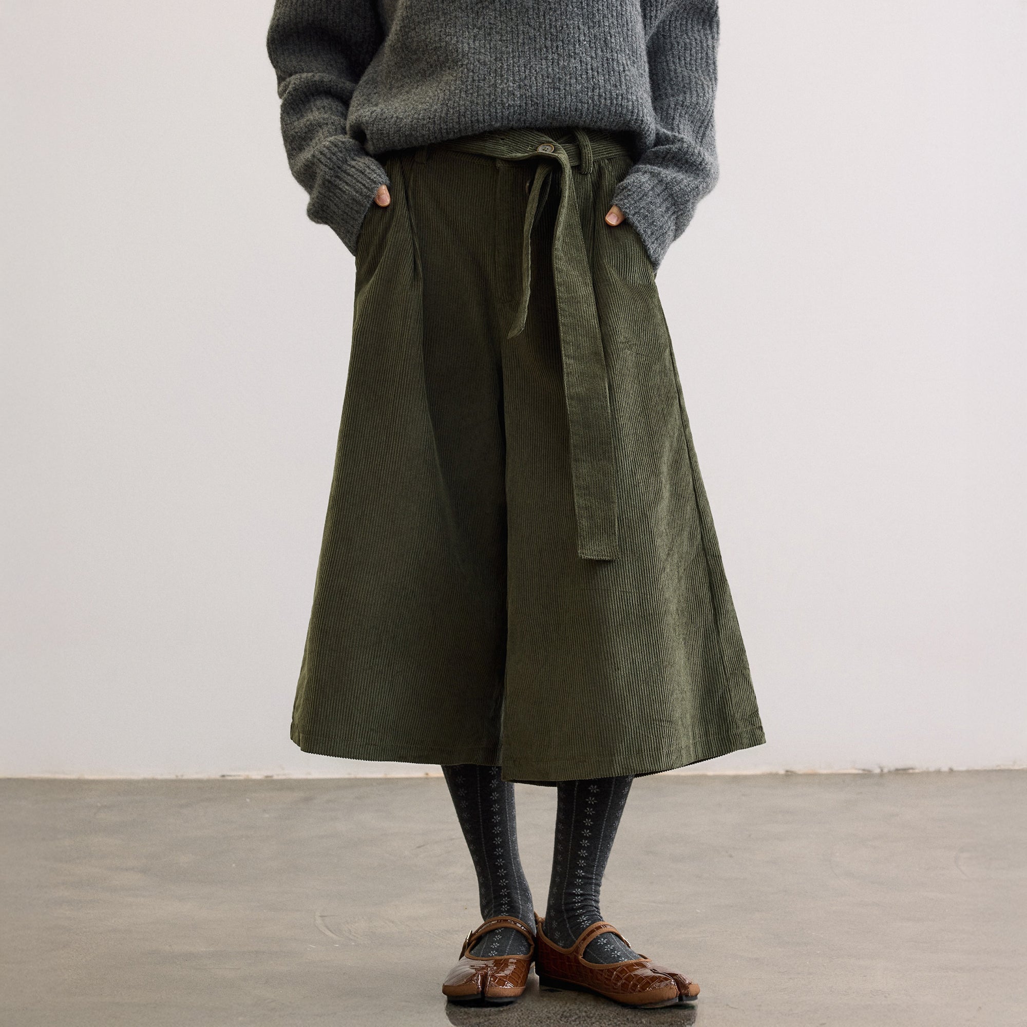 SAME FLOW Pleated Belted Corduroy Culotte Pants