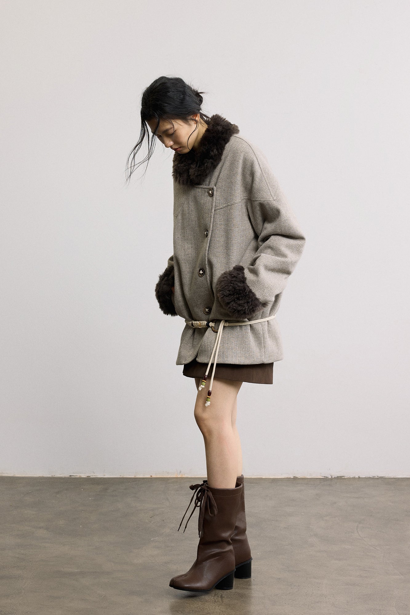 SAME FLOW Asym Faux Fur Trim Paneled Jacket