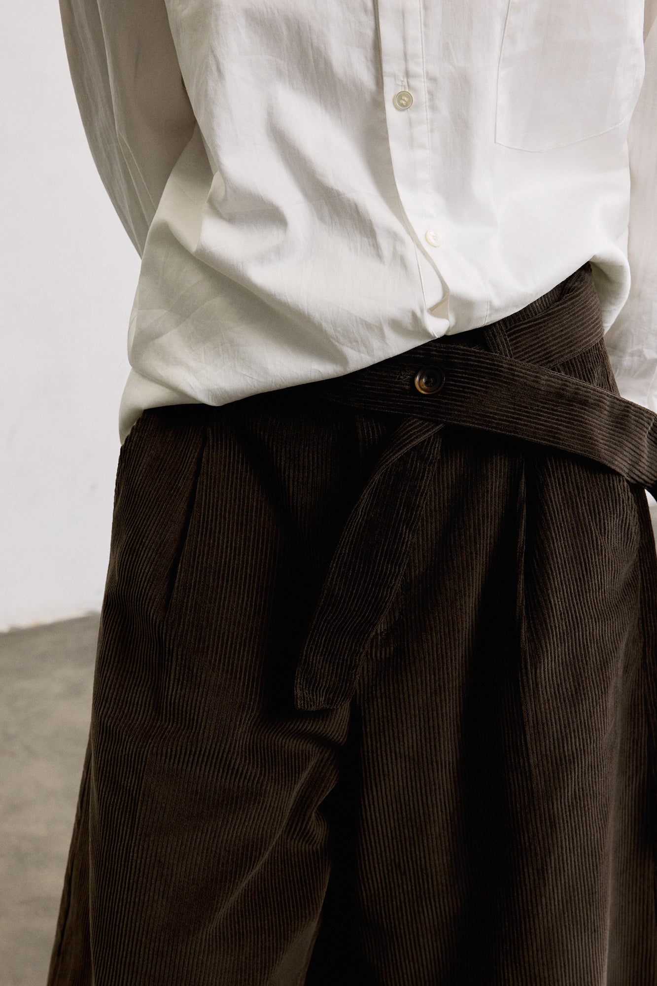 SAME FLOW Pleated Belted Corduroy Culotte Pants