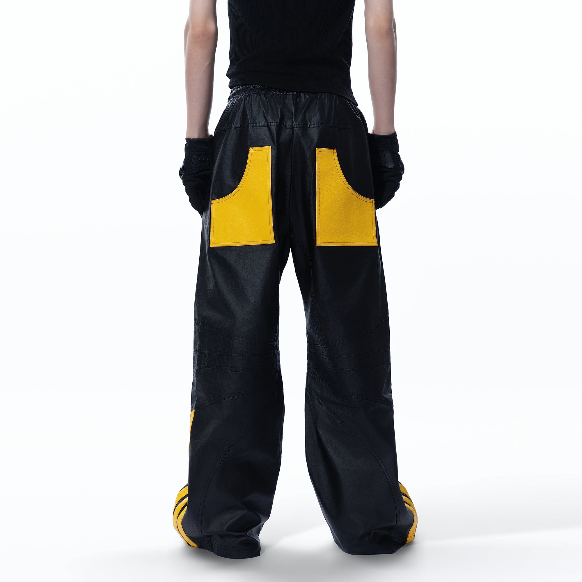 MOGONGSHE Contrast Stripe PU Wide-Leg Pants