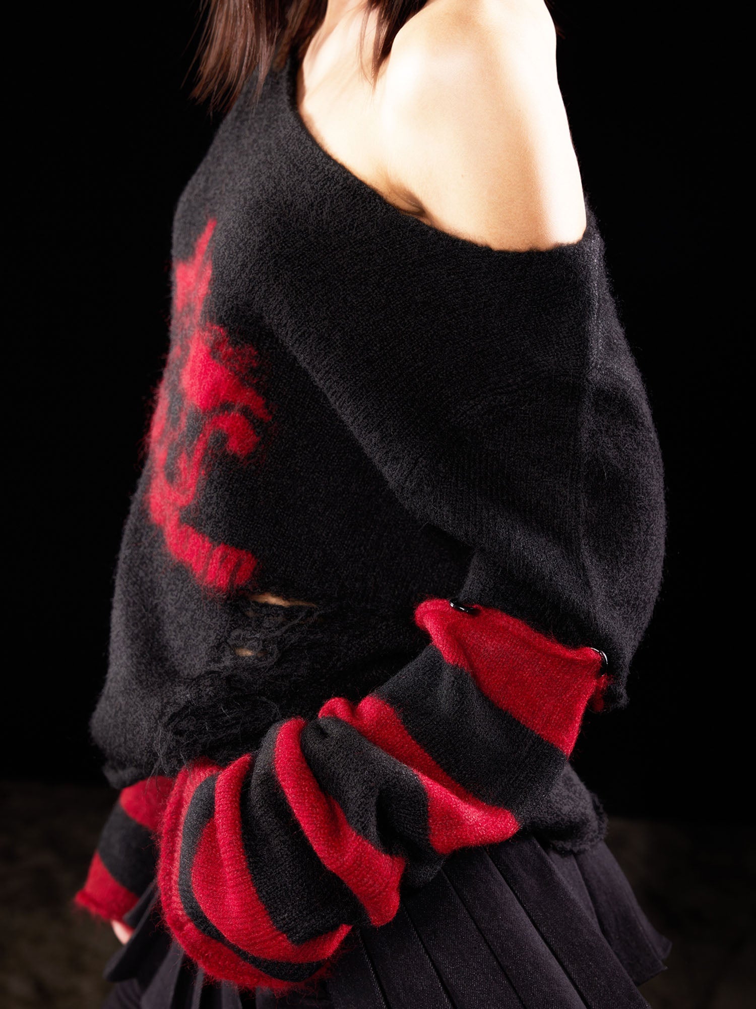 EMOHA Detachable Striped Sleeve Bunny Jacquard Sweater