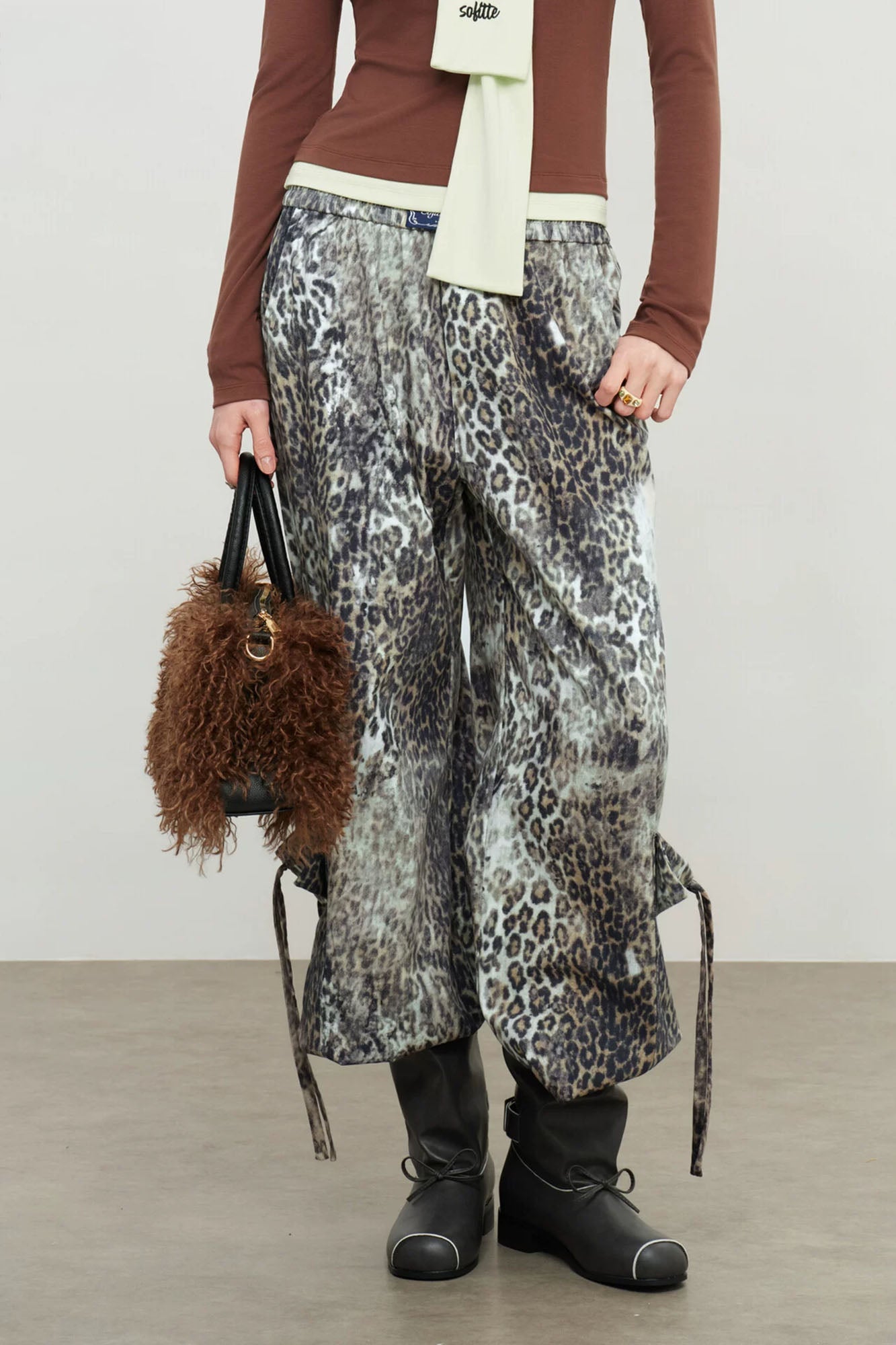 SOFITTE Leopard Full-Print Multi-Pocket Wide-Leg Pants