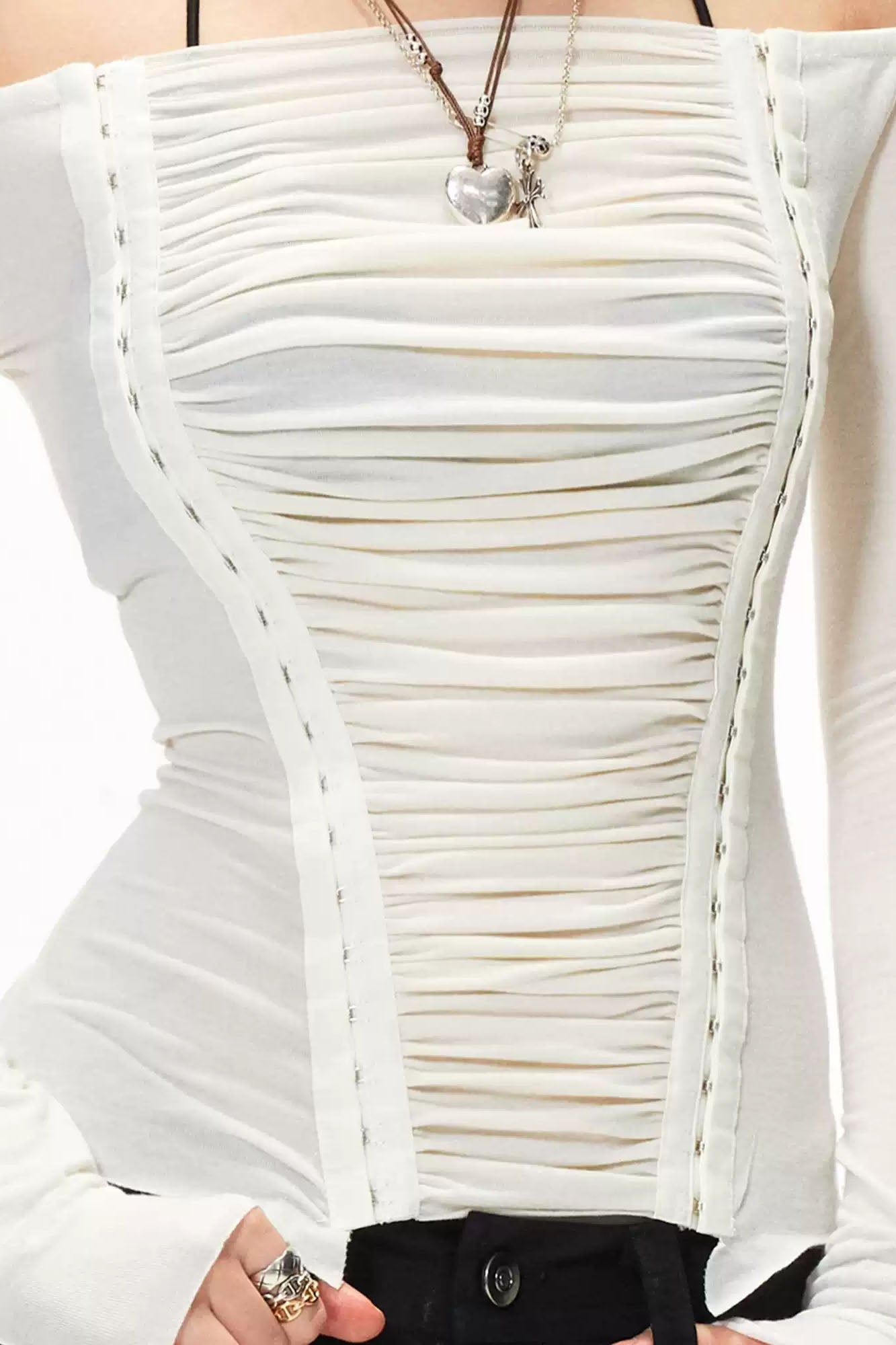 3MODE Off-Shoulder Ruched Slim Long-Sleeve Tee