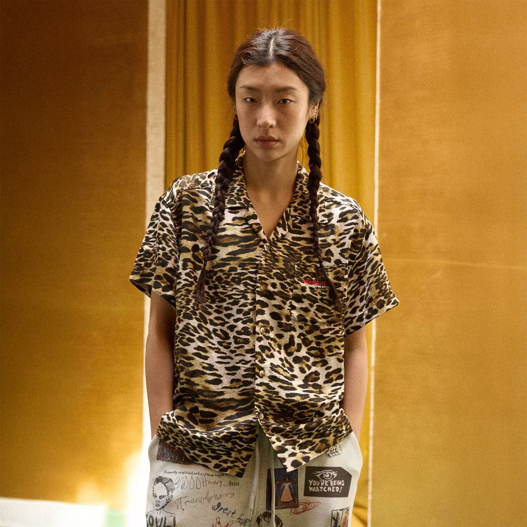 NIANJIUYIKOUER Leopard Full-Print Linen-Blend Half Shirt