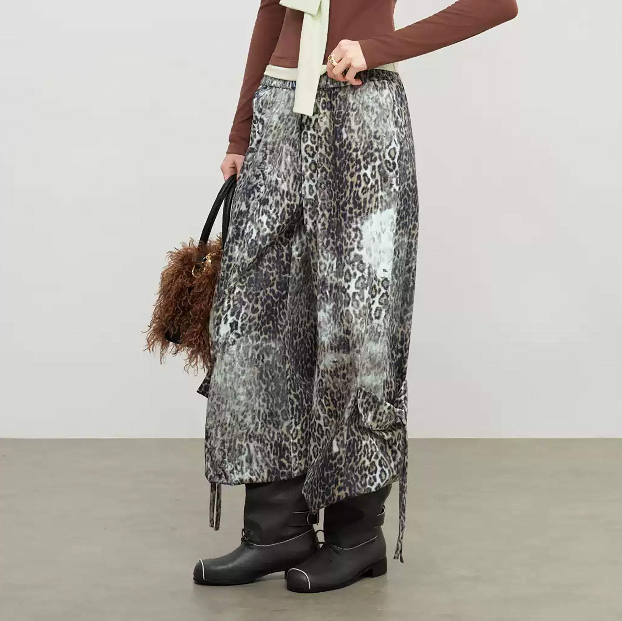 SOFITTE Leopard Full-Print Multi-Pocket Wide-Leg Pants