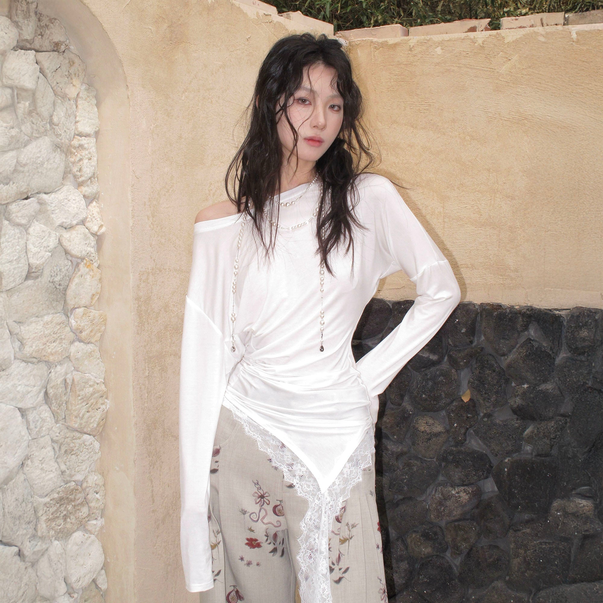 WHYNOTDANCE Asymmetric Ruched Lace-Trim Long-Sleeve Tee