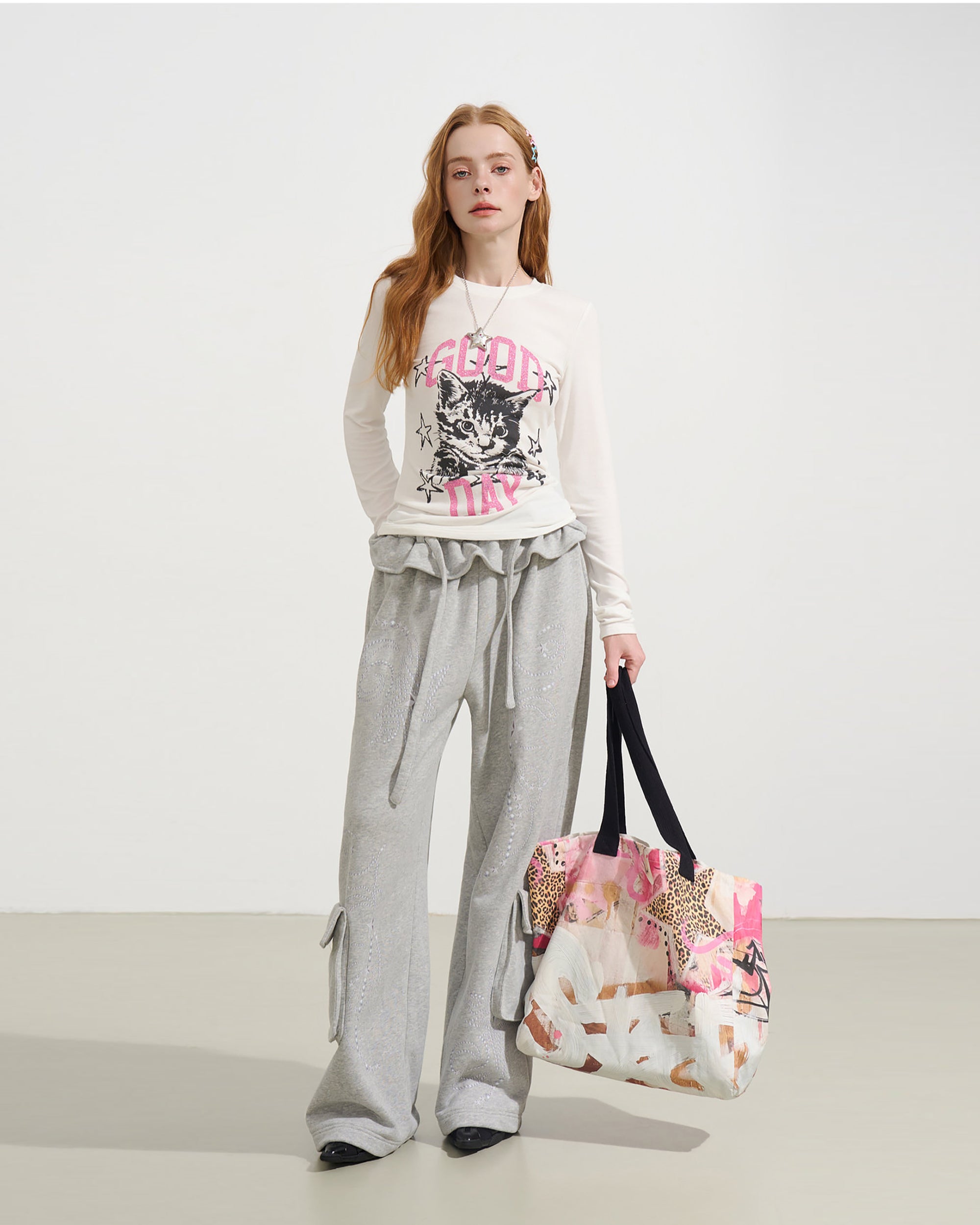 SOFITTE Ruffle-Waist Elastic Cargo Sweatpants