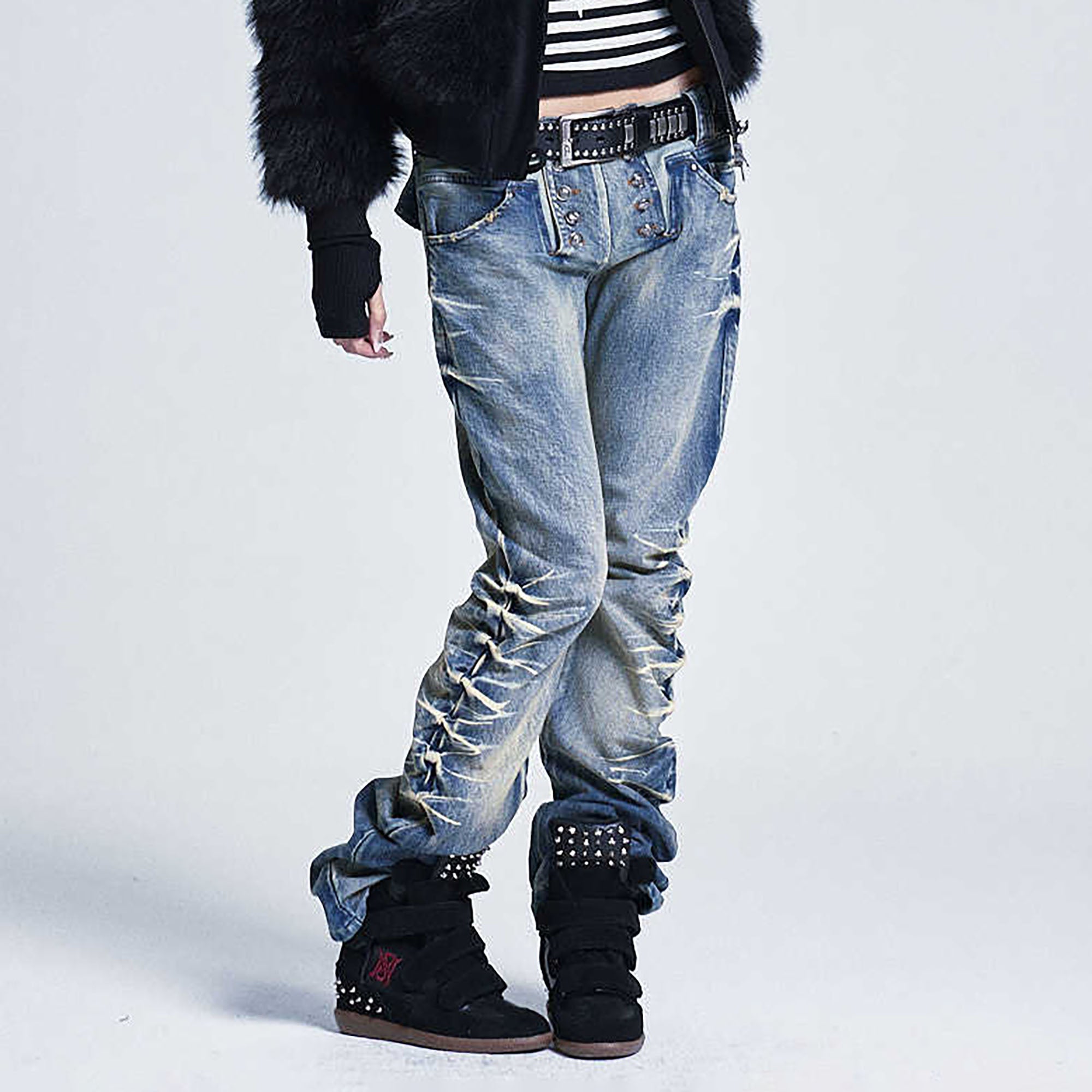 NONAME SPACE Washed Studded Curved Stacked Jeans