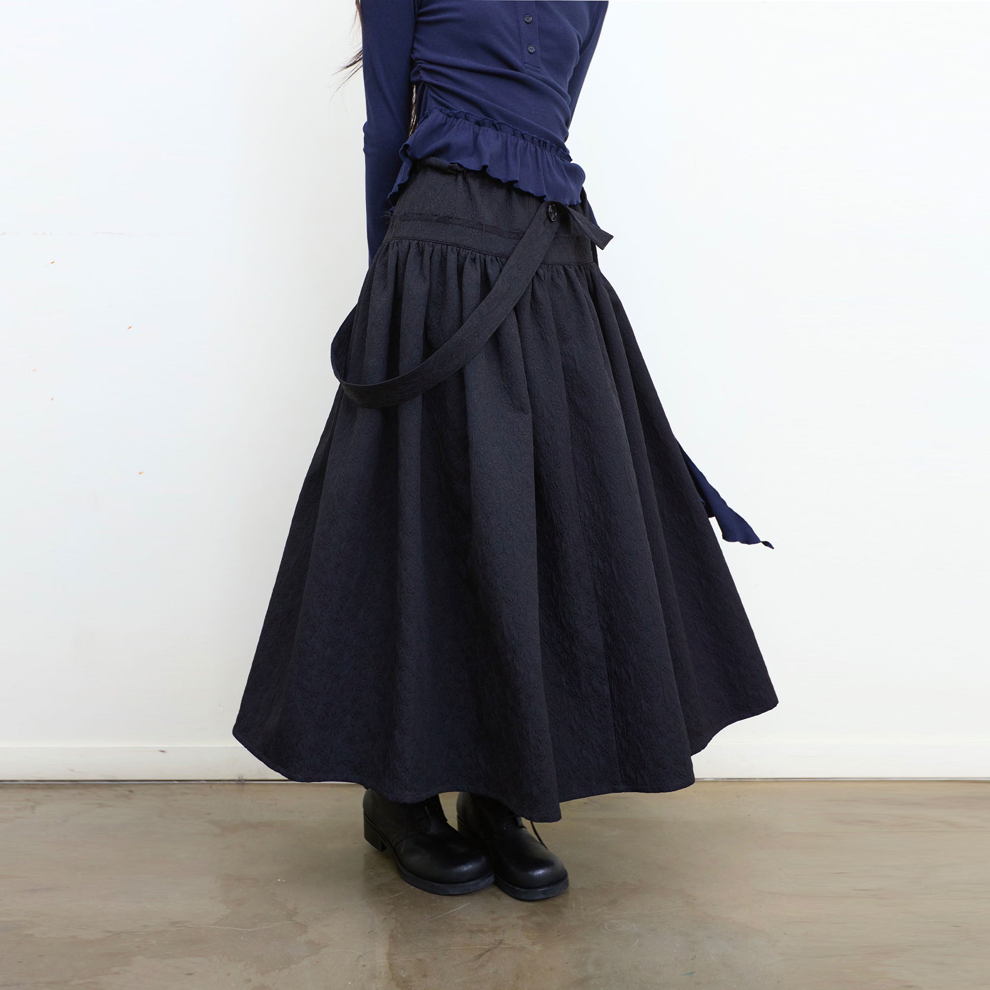 NEVERSEEZ Diagonal Strap Jacquard Umbrella Skirt