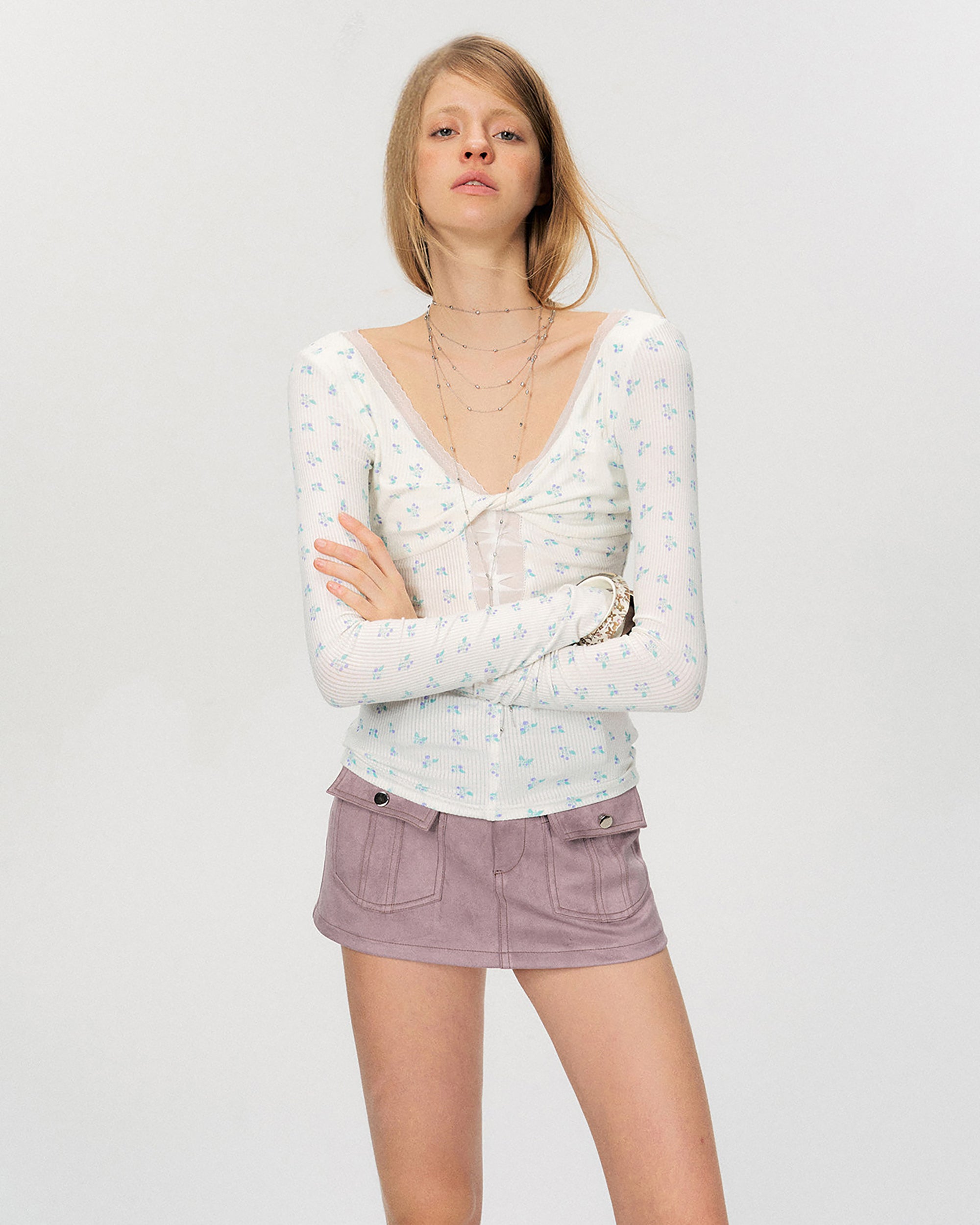 THE NEVERMORE Lace-Inset Deep V Twist Top