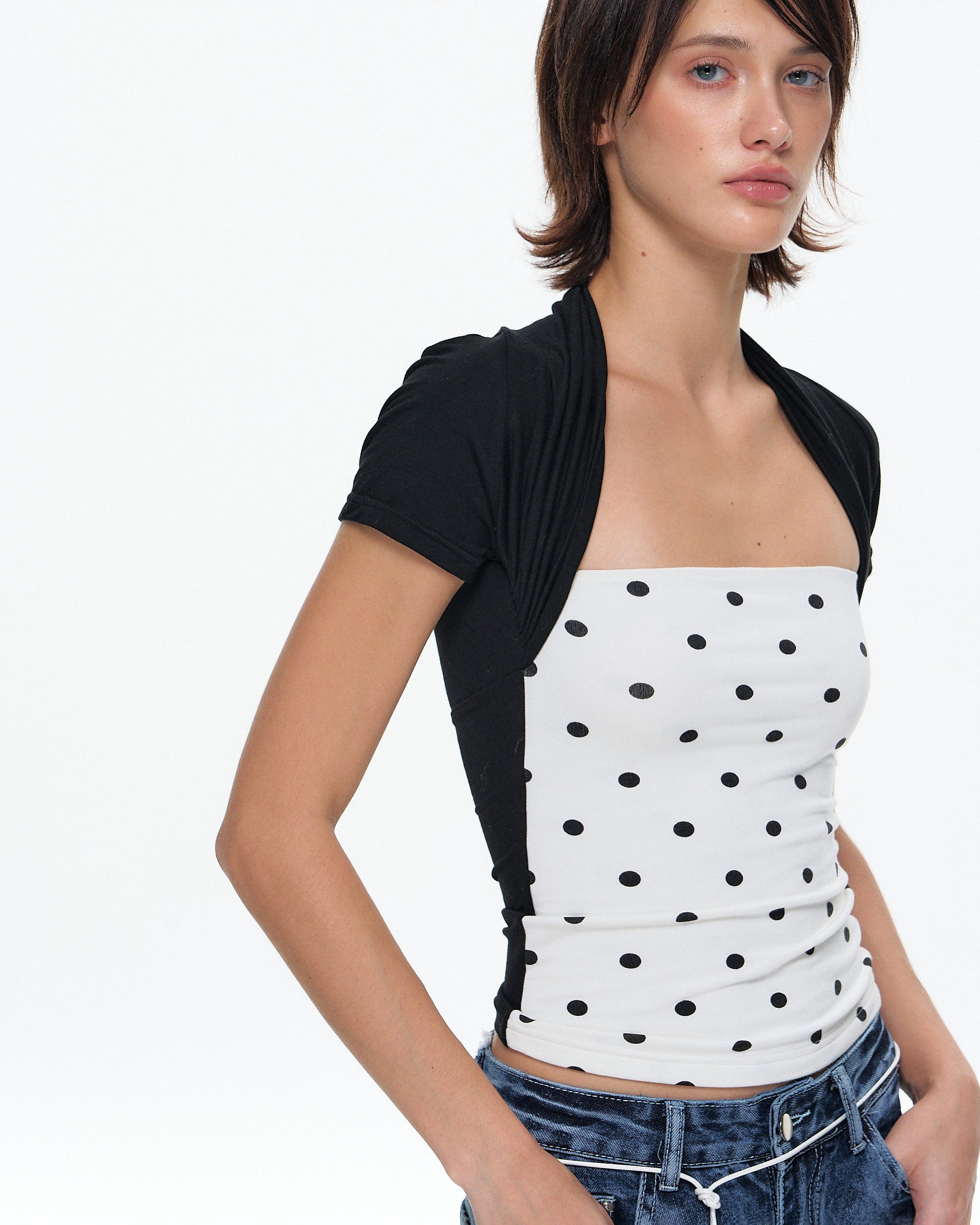 10AMSOTIIIIIIRED Polka Dot Contrast Bolero Top