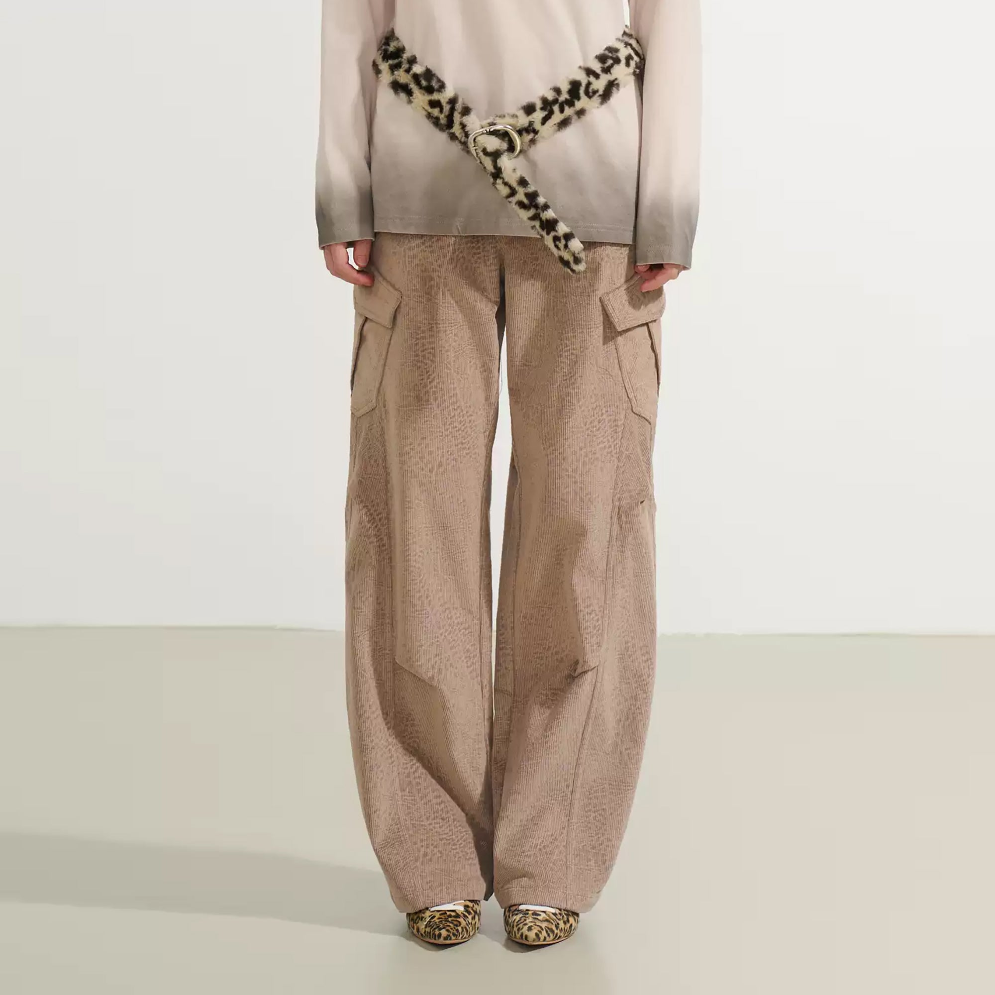 SOFITTE Retro Gradient Leopard Full-Print Pants