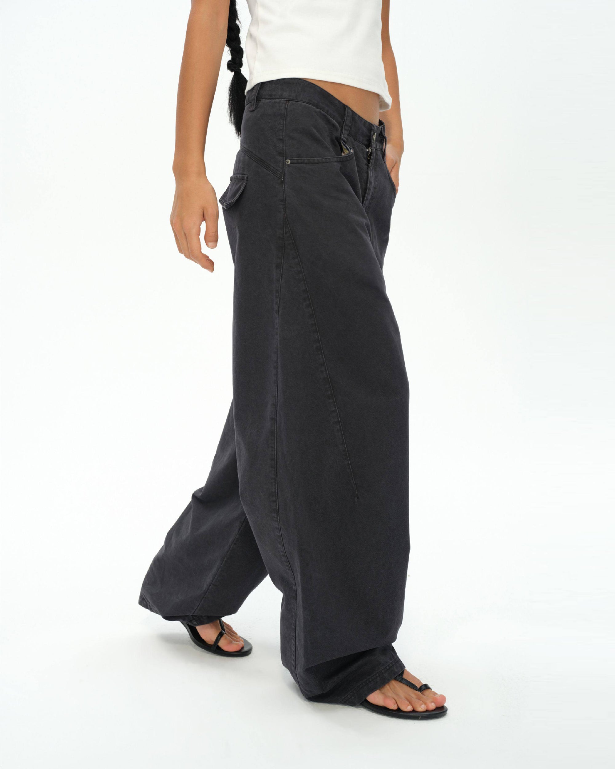 OINIMI Washed Curved Panel Wide-Leg Jeans