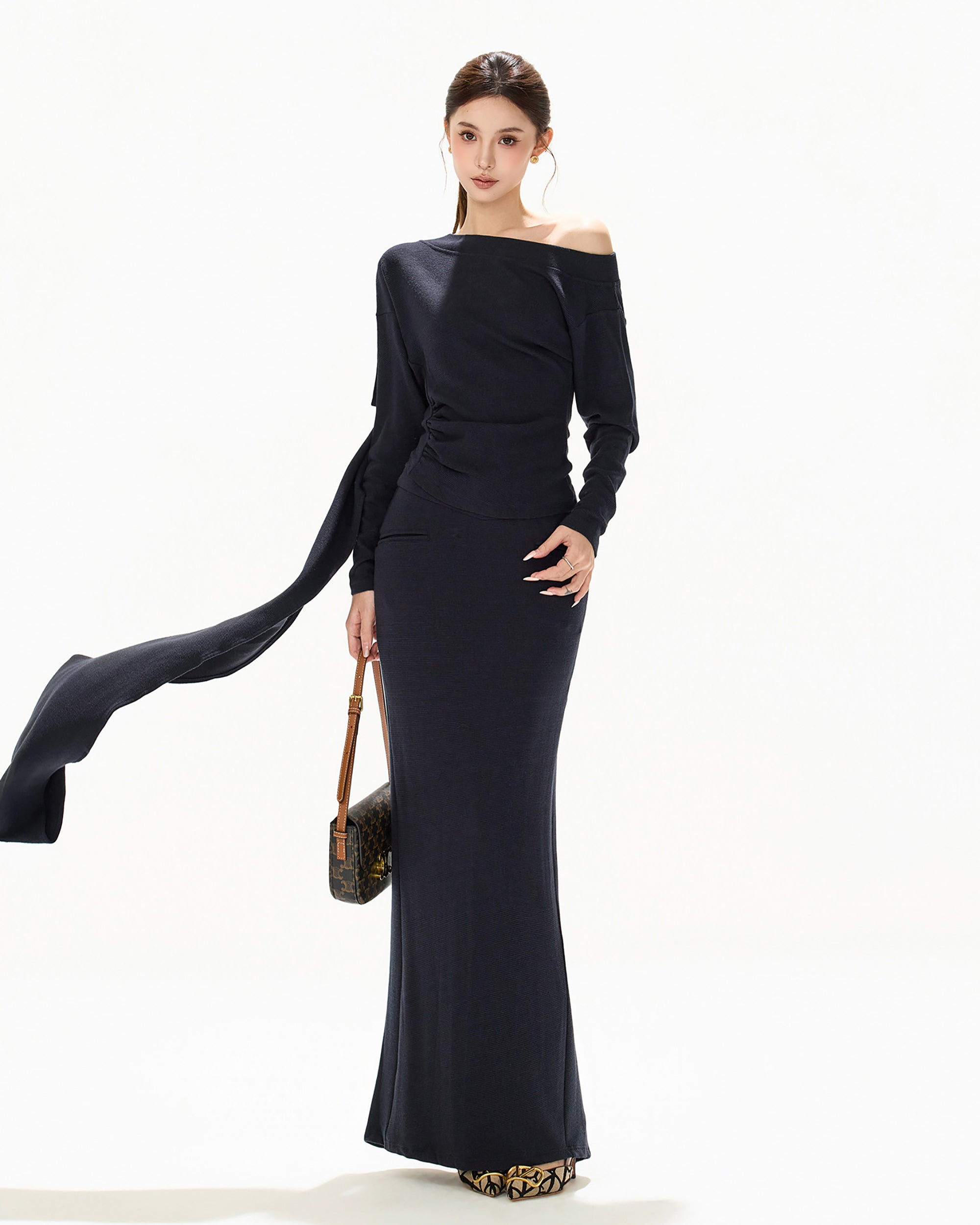 CYGNENOYR Ruched Waist Off-Shoulder Knit Set