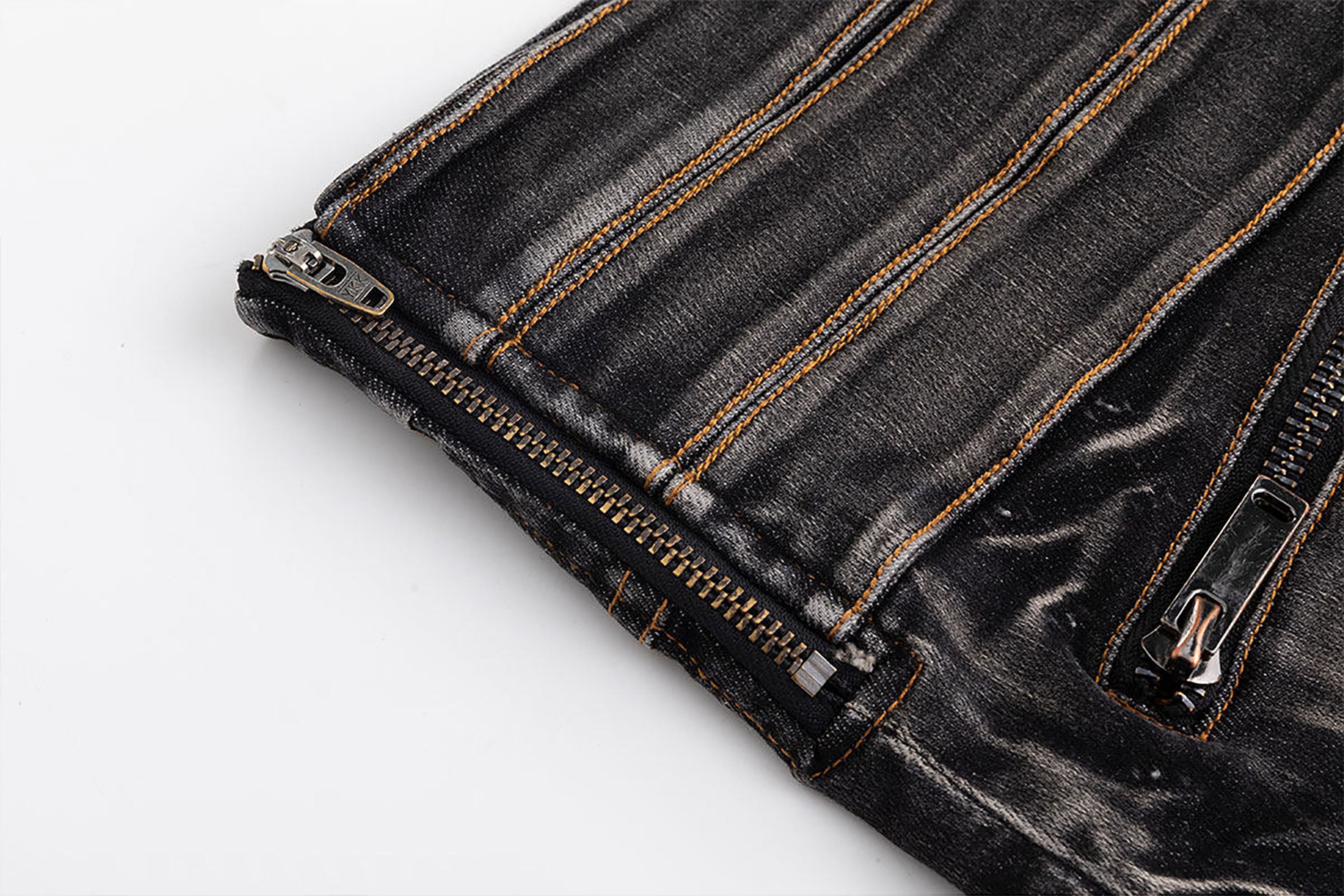 CESTNOUS Triple Belt Washed Denim Shorts