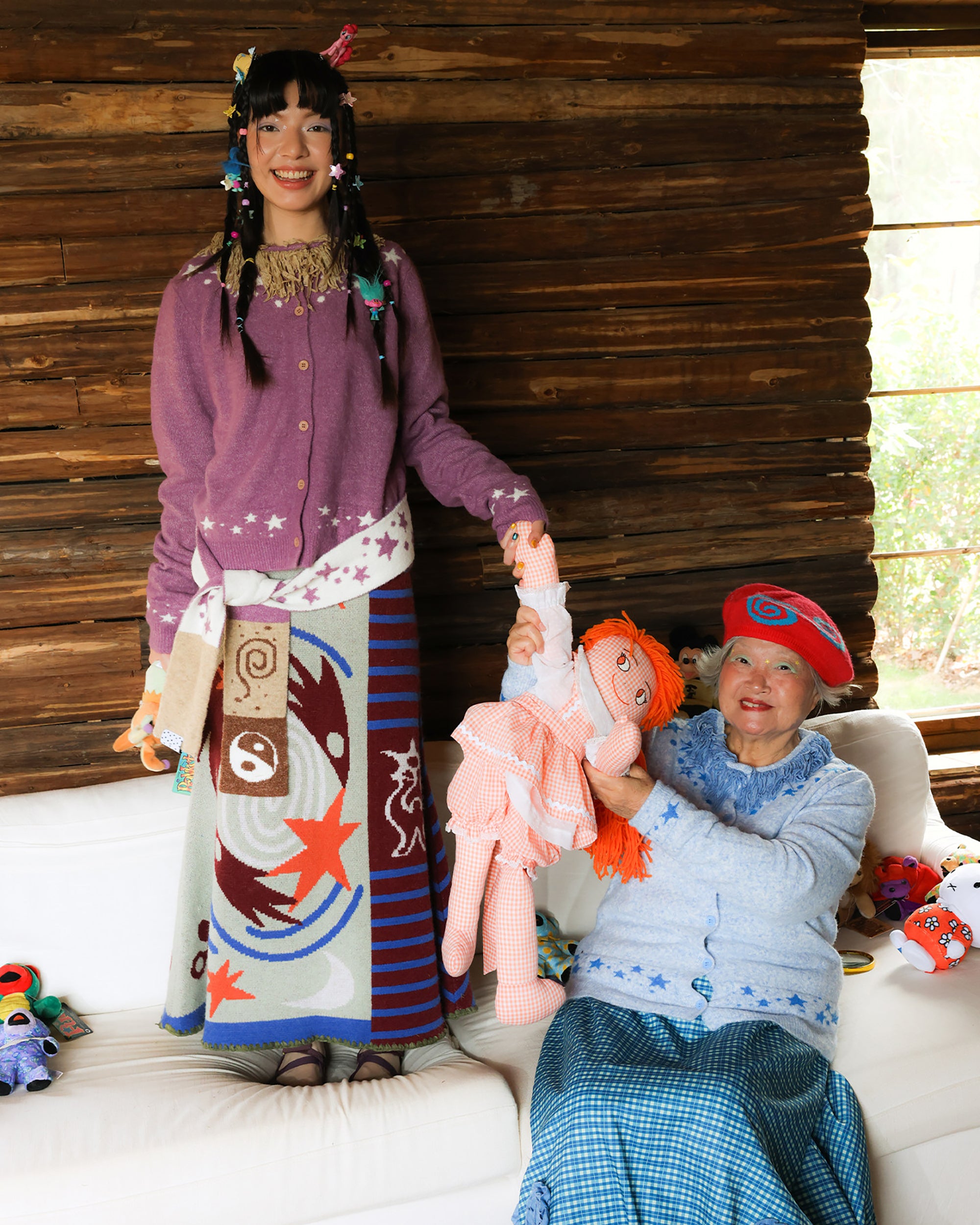 UNSOCIAL NIGHT Reversible Graphic Polka-Dot Knit Beret & Scarf