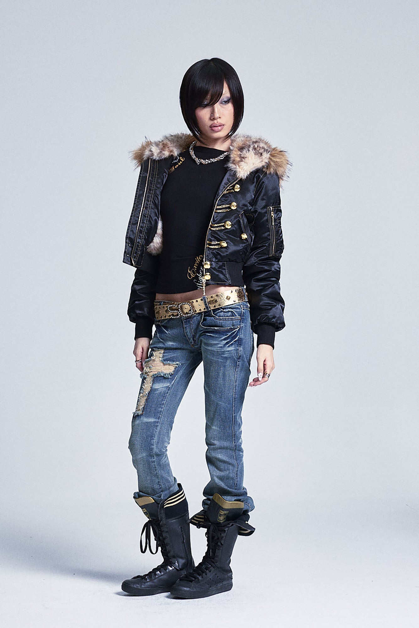 NONAME SPACE Retro Gold-Button Fur-Trim Bomber Jacket