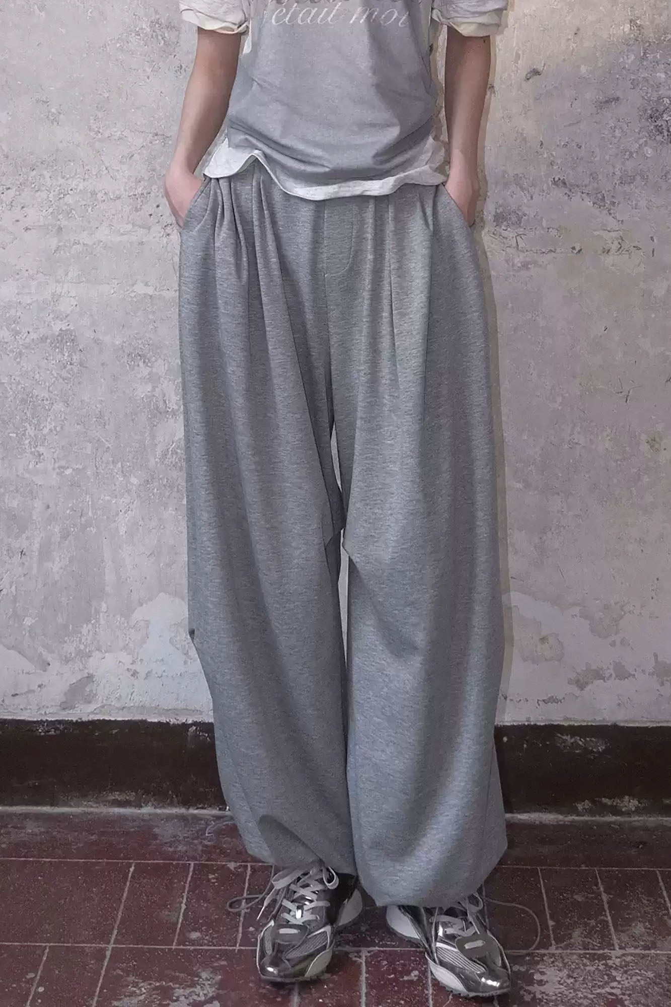 WHYNOTDANCE Essential Drawstring-Hem Wide-Leg Sweatpants