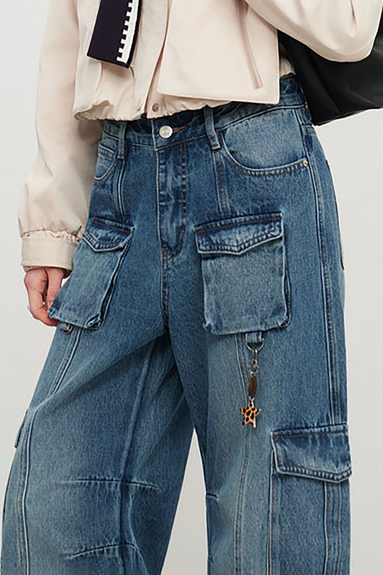 SOFITTE Paneled Multi-Pocket Cargo Jeans