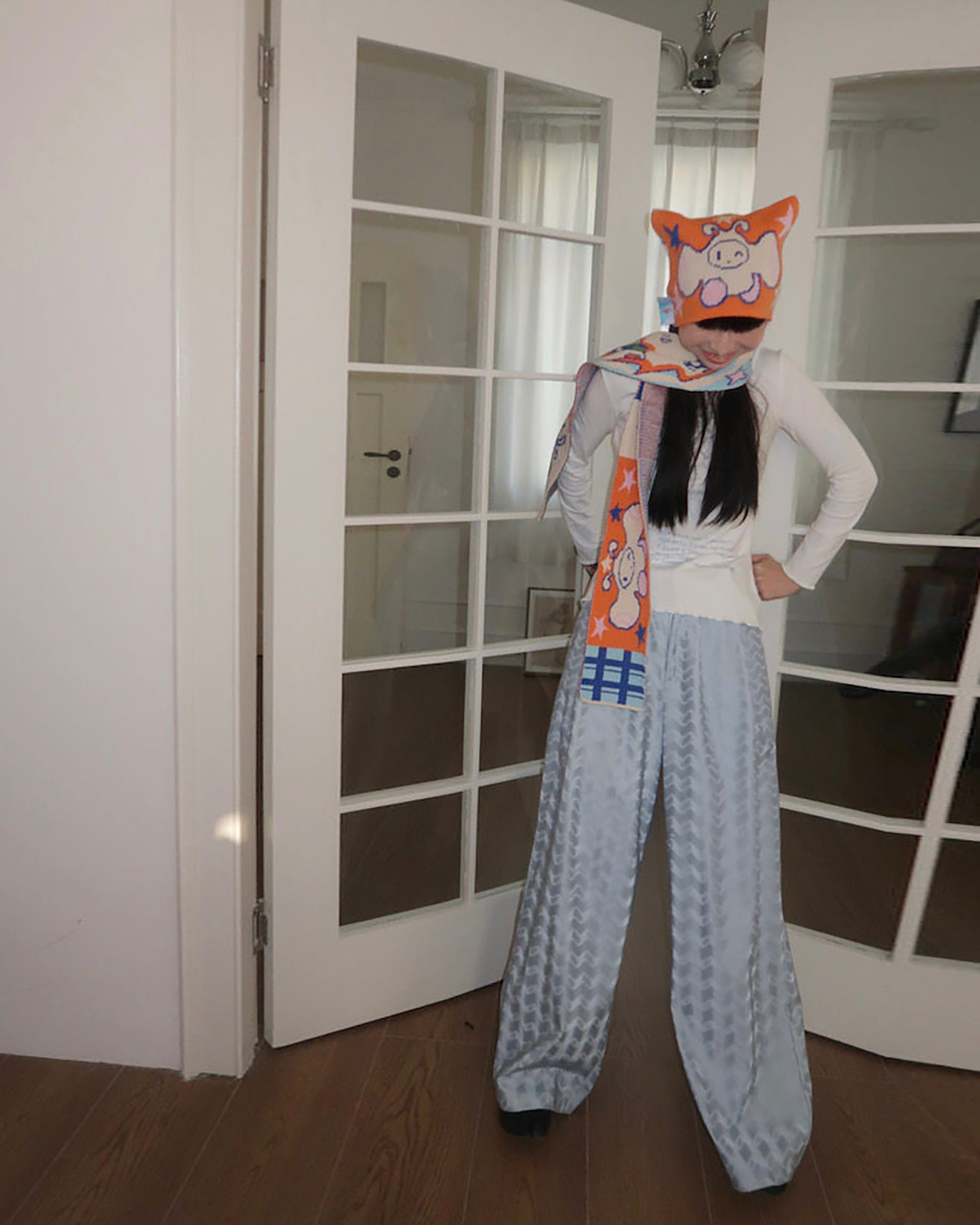 UNSOCIAL NIGHT x OLIWA Playful Graphic Knit Scarf