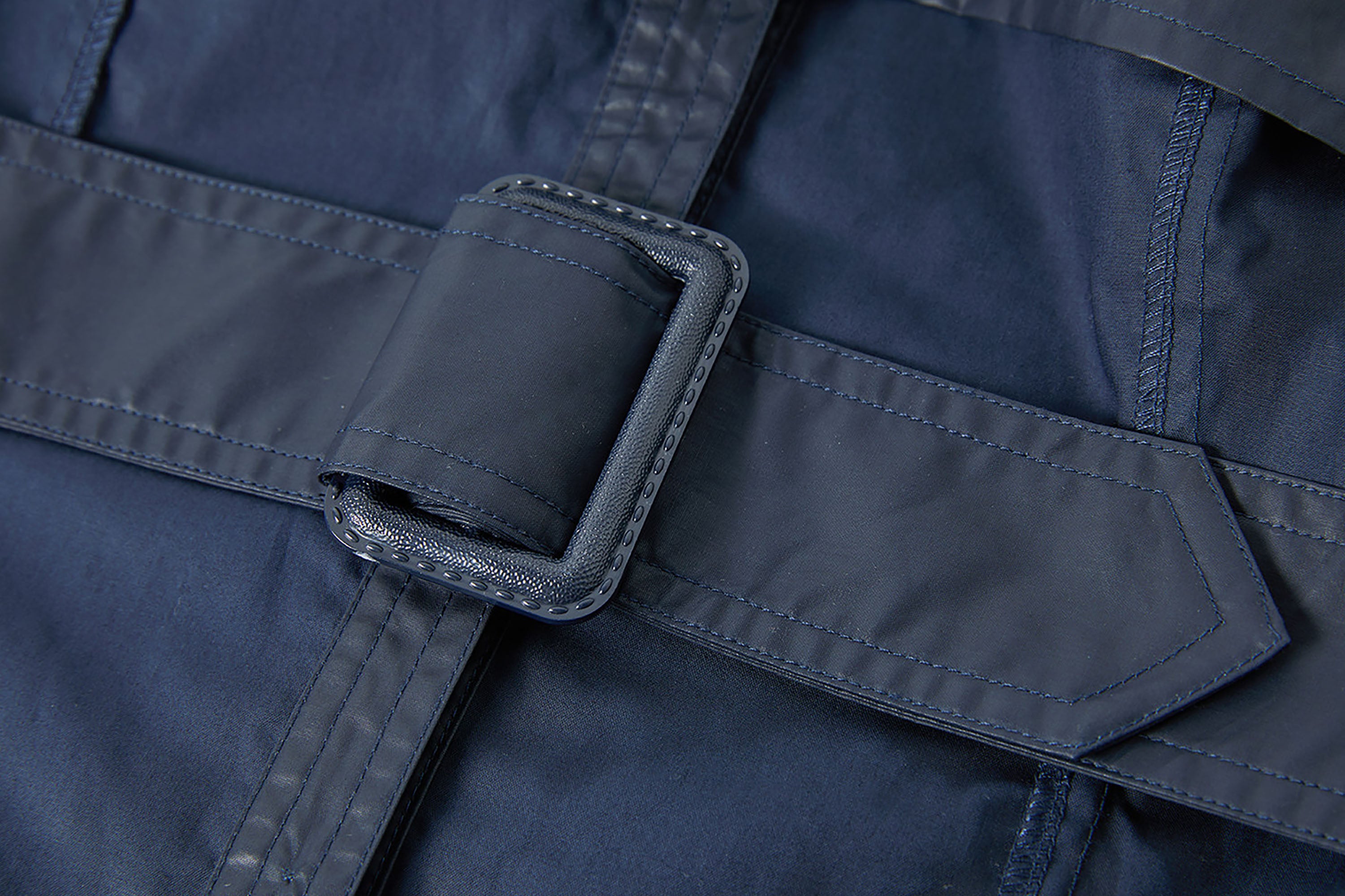 COMMAND N Coated Open-Back Buckle Sleeveless Shirt