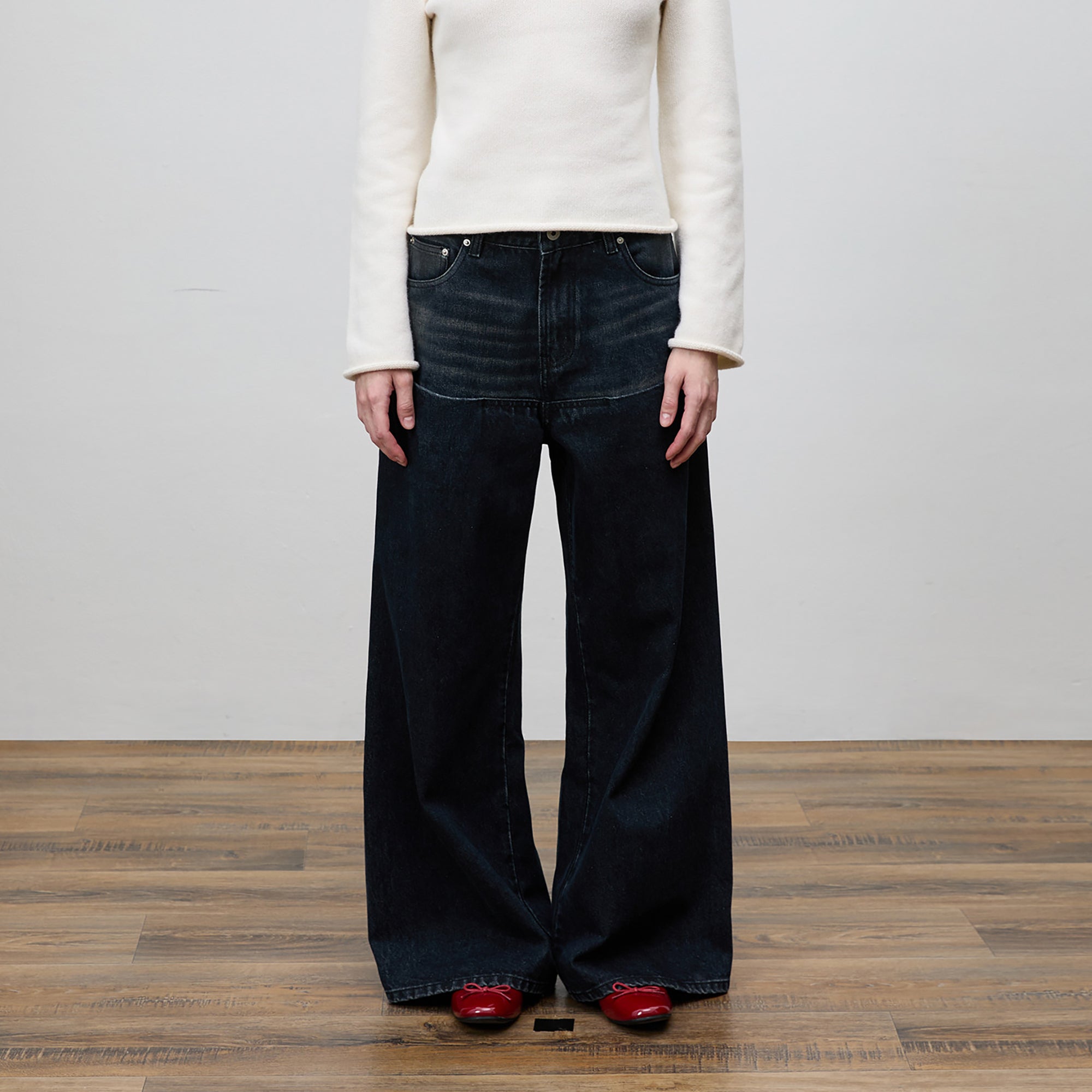 COMMAND N Washed Contrast-Panel Jeans