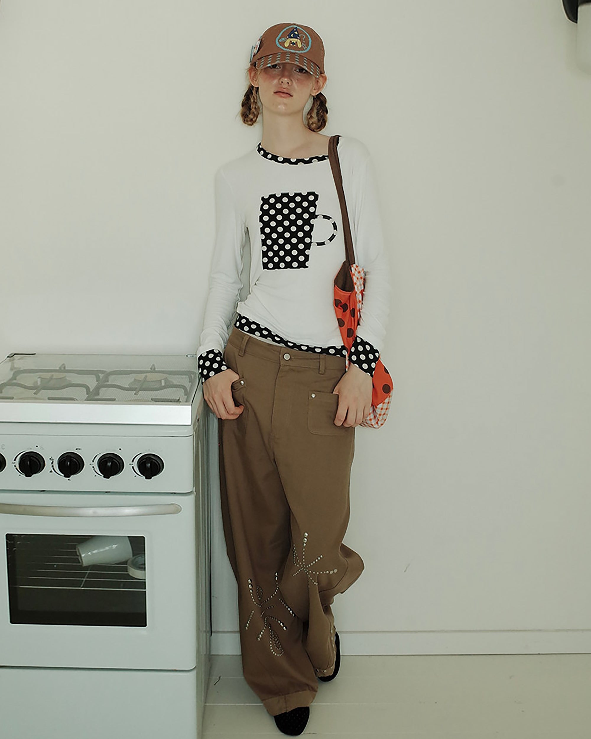 UNSOCIAL NIGHT Retro Rivet Low-Rise Barrel Pants