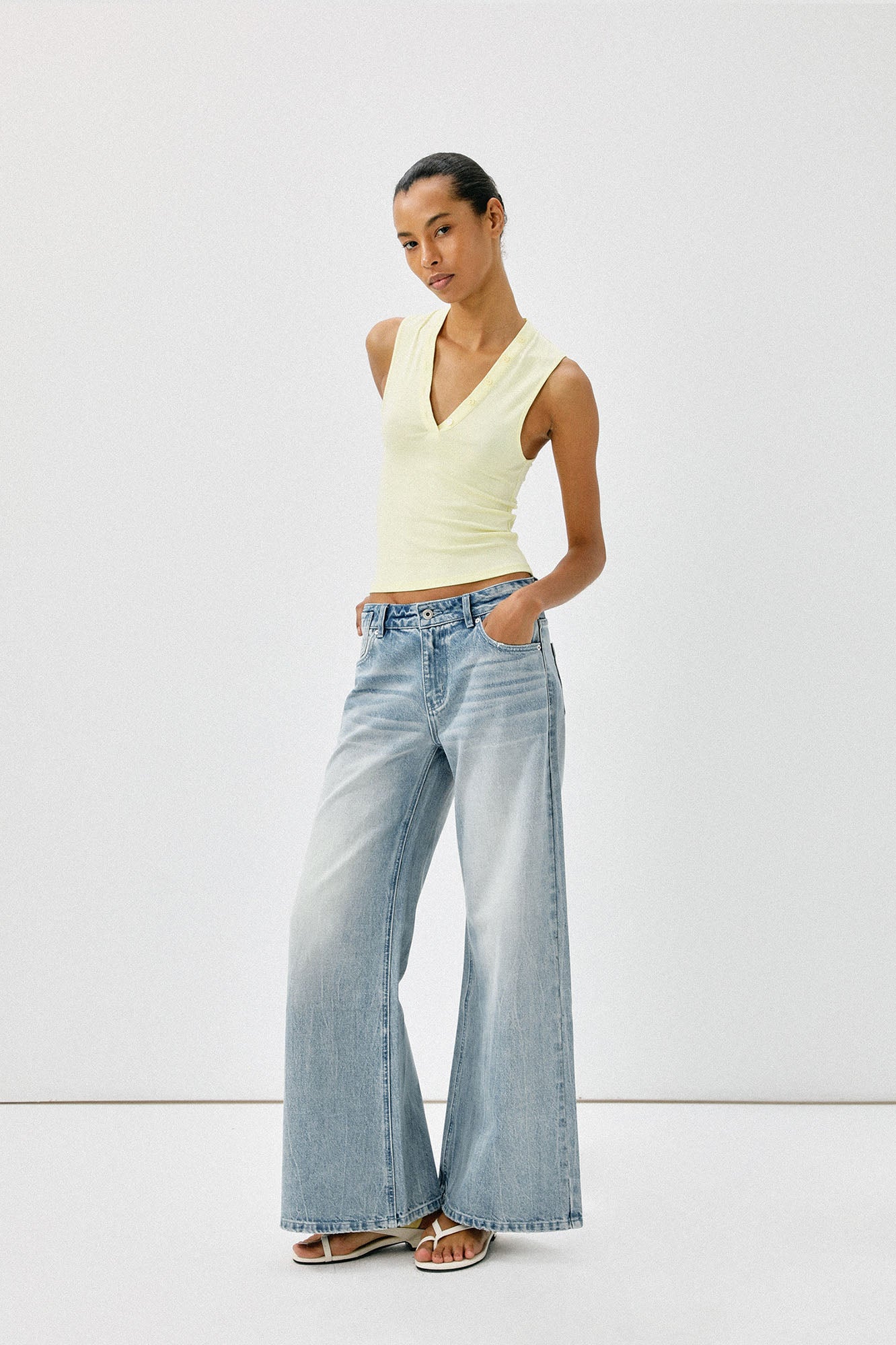 COMMAND N Essential V-Neck Tencel-Cotton Tank Top