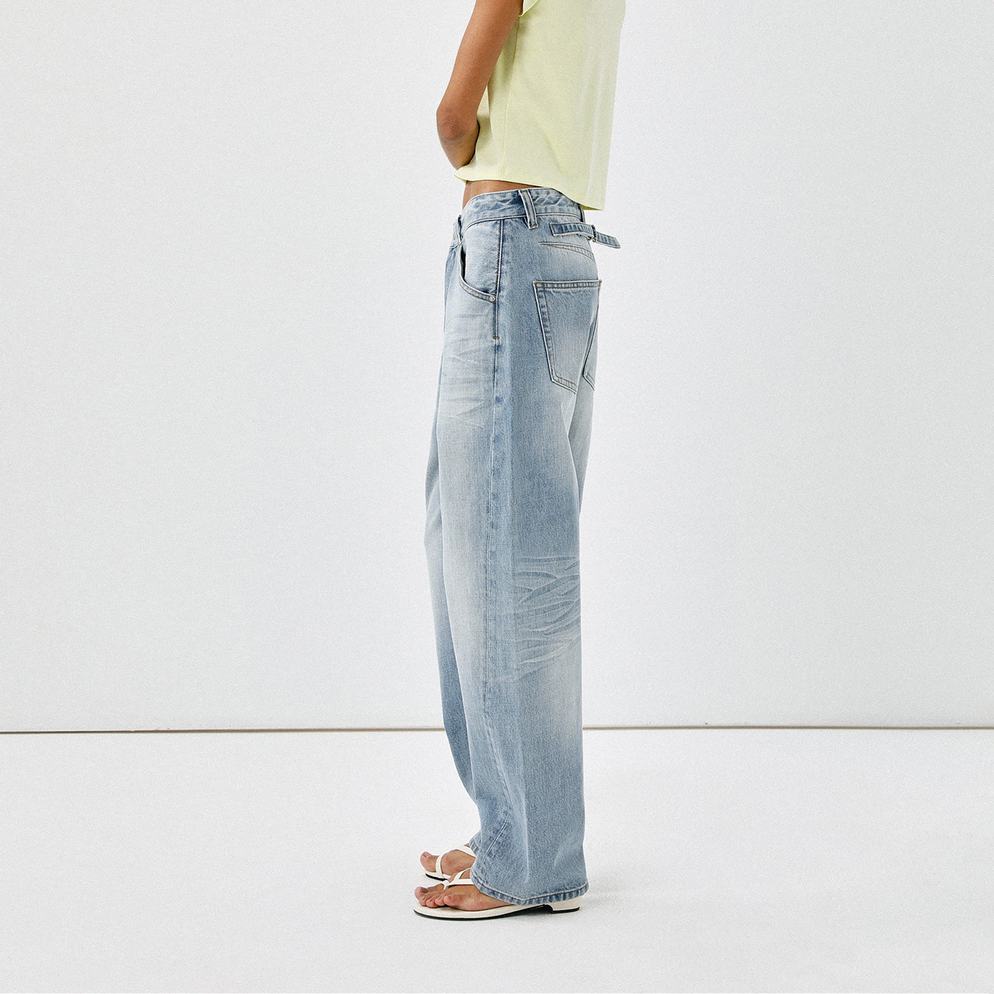 COMMAND N Light Wash Paris-Buckle Tapered Jeans