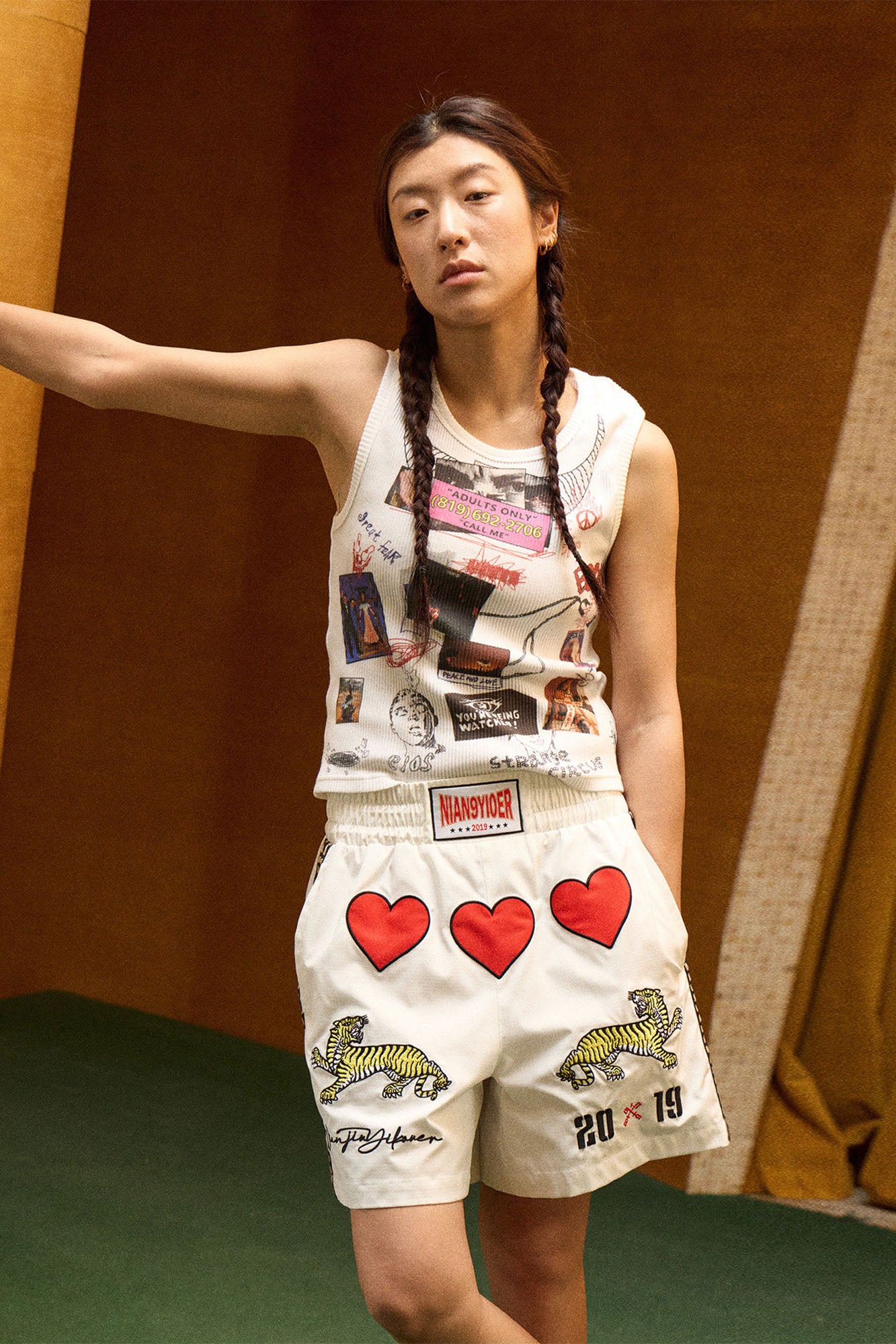 NIANJIUYIKOUER Retro Tiger Heart Graphic Shorts