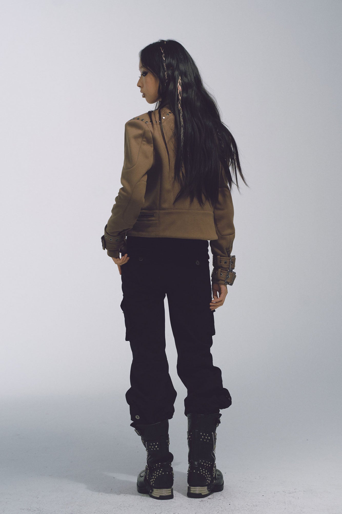 NONAME SPACE Pleated Multi-Pocket Flared Cargo Pants