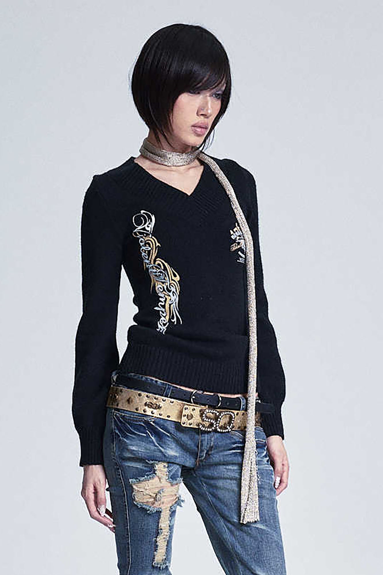 NONAME SPACE Retro Printed V-Neck Bishop Sleeve Sweater