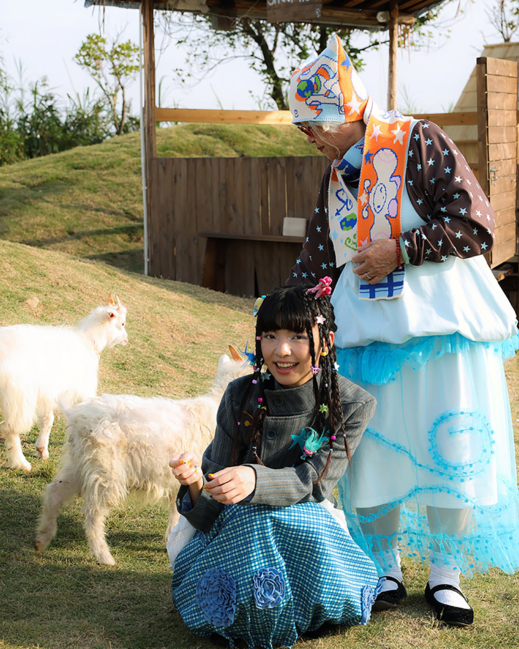 UNSOCIAL NIGHT x OLIWA Playful Graphic Knit Scarf