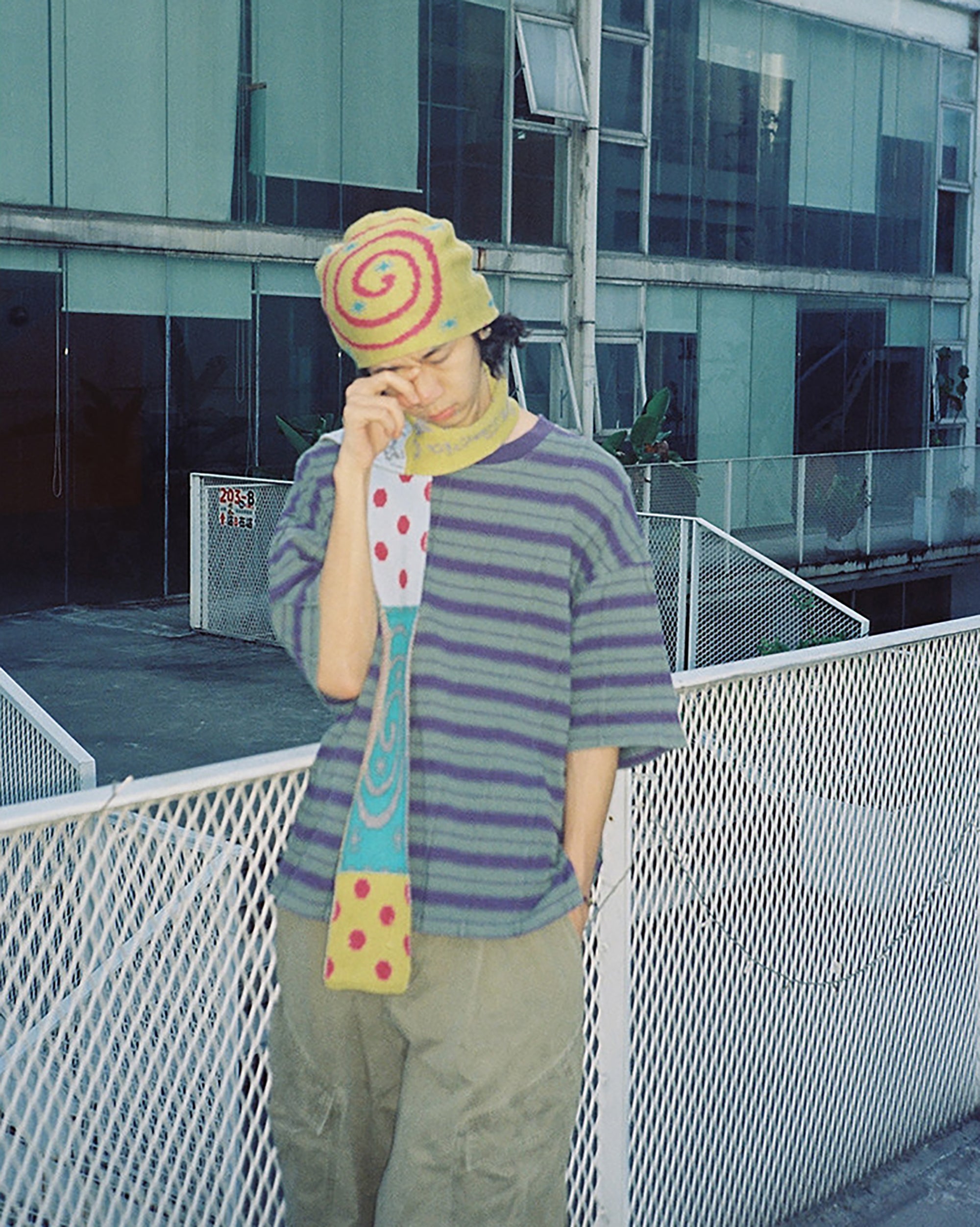 UNSOCIAL NIGHT Giraffe Graphic Polka Dot Scarf & Beanie