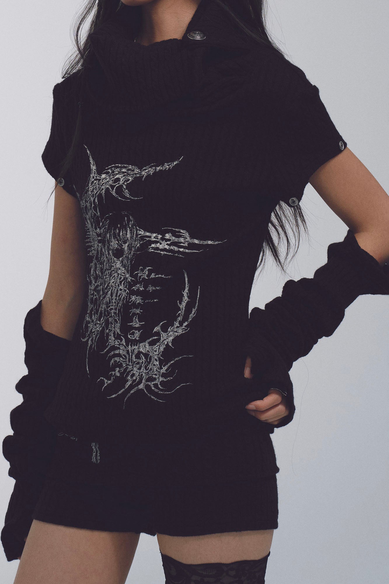 NONAME SPACE Deconstructed Funnel-Neck Cable Knit Sweater