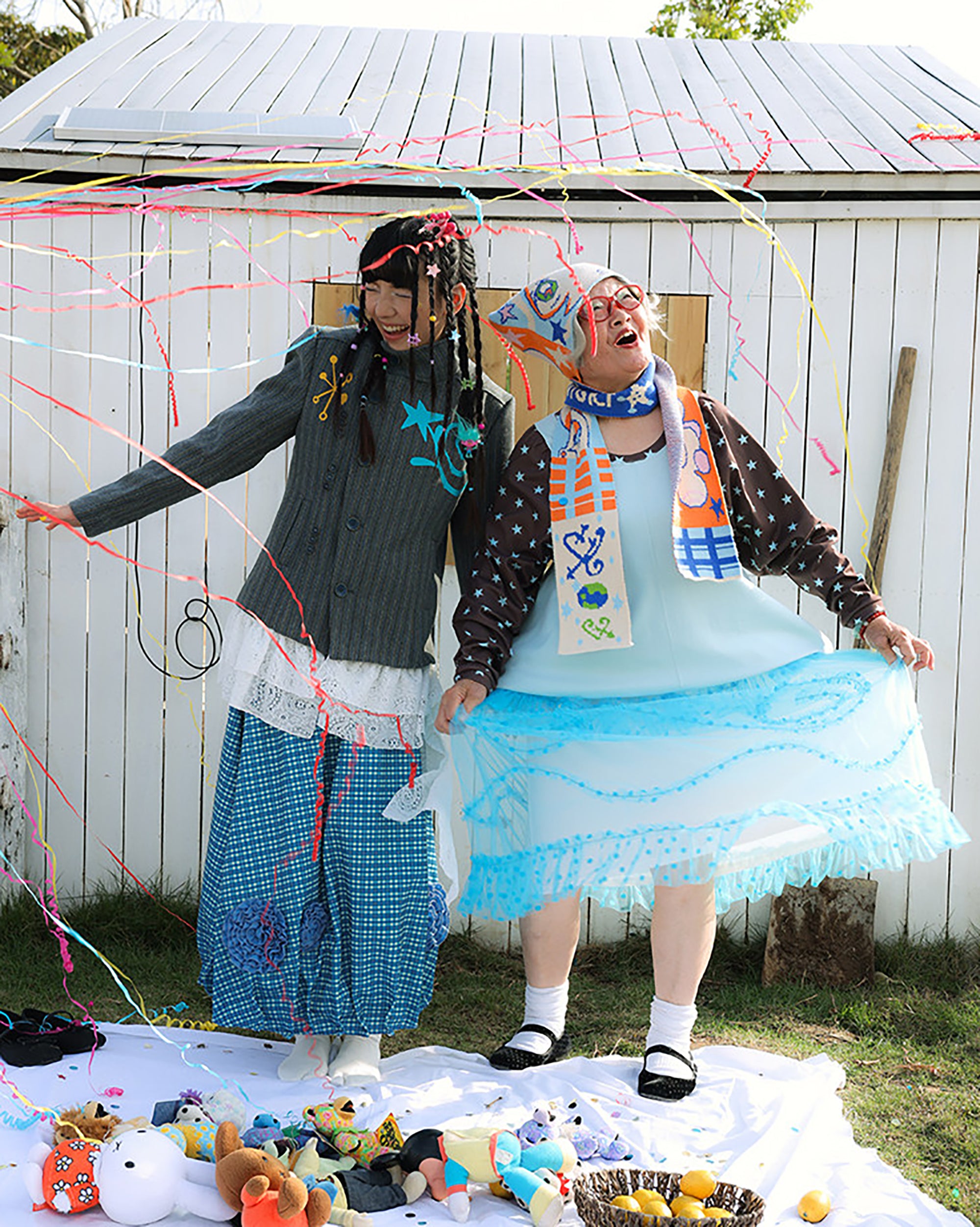 UNSOCIAL NIGHT Reversible Graphic Polka-Dot Knit Beret & Scarf