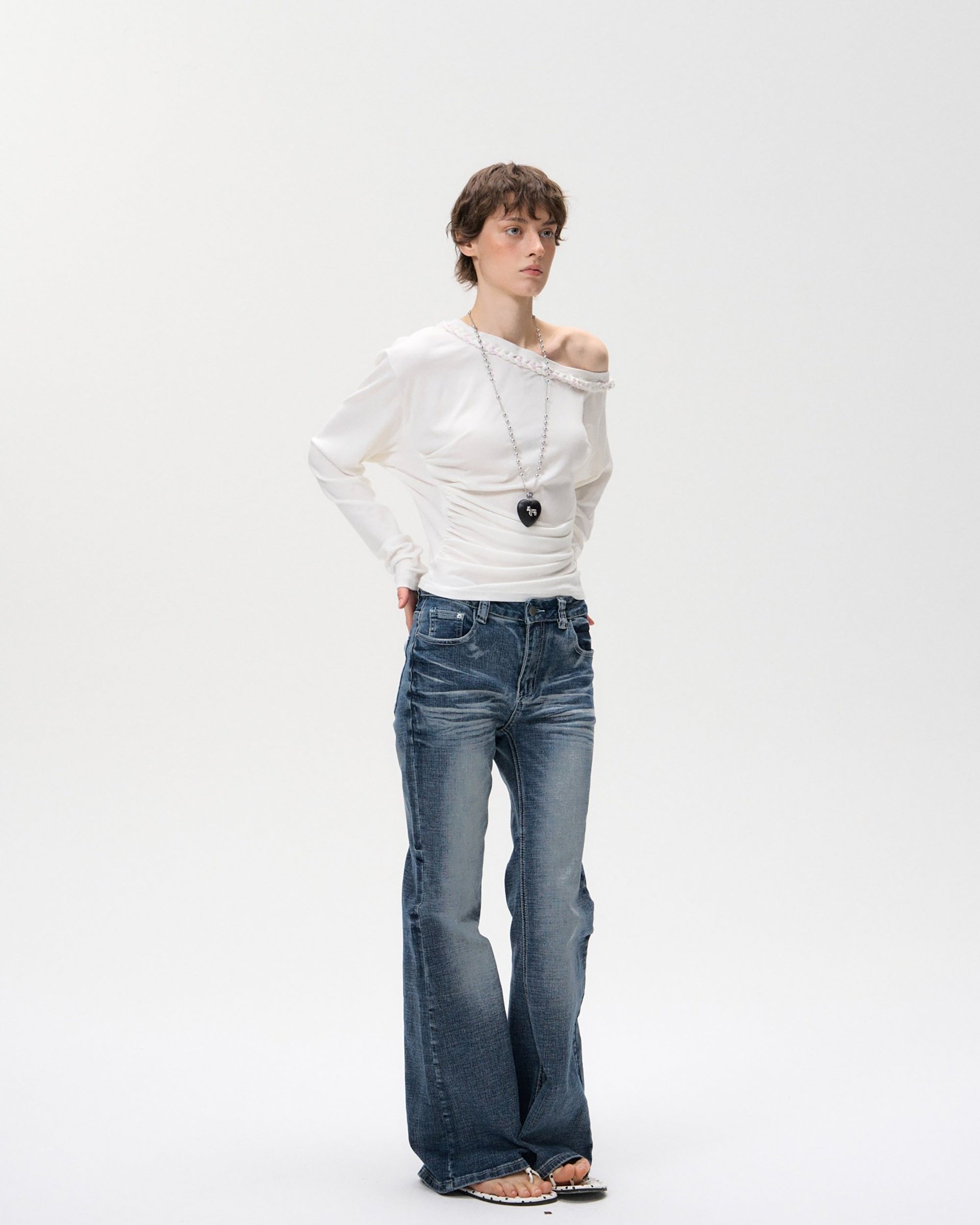 10AMSOTIIIIIIRED Retro Washed Whisker Flared Jeans