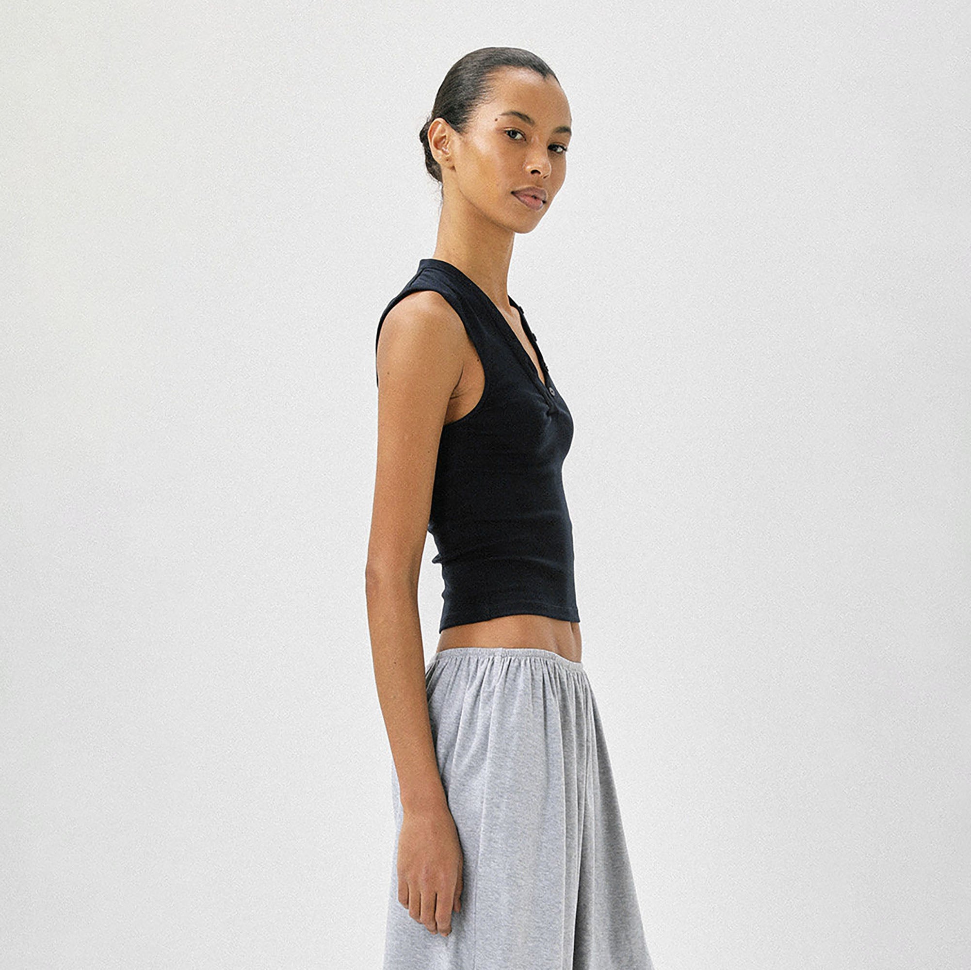 COMMAND N Essential V-Neck Tencel-Cotton Tank Top