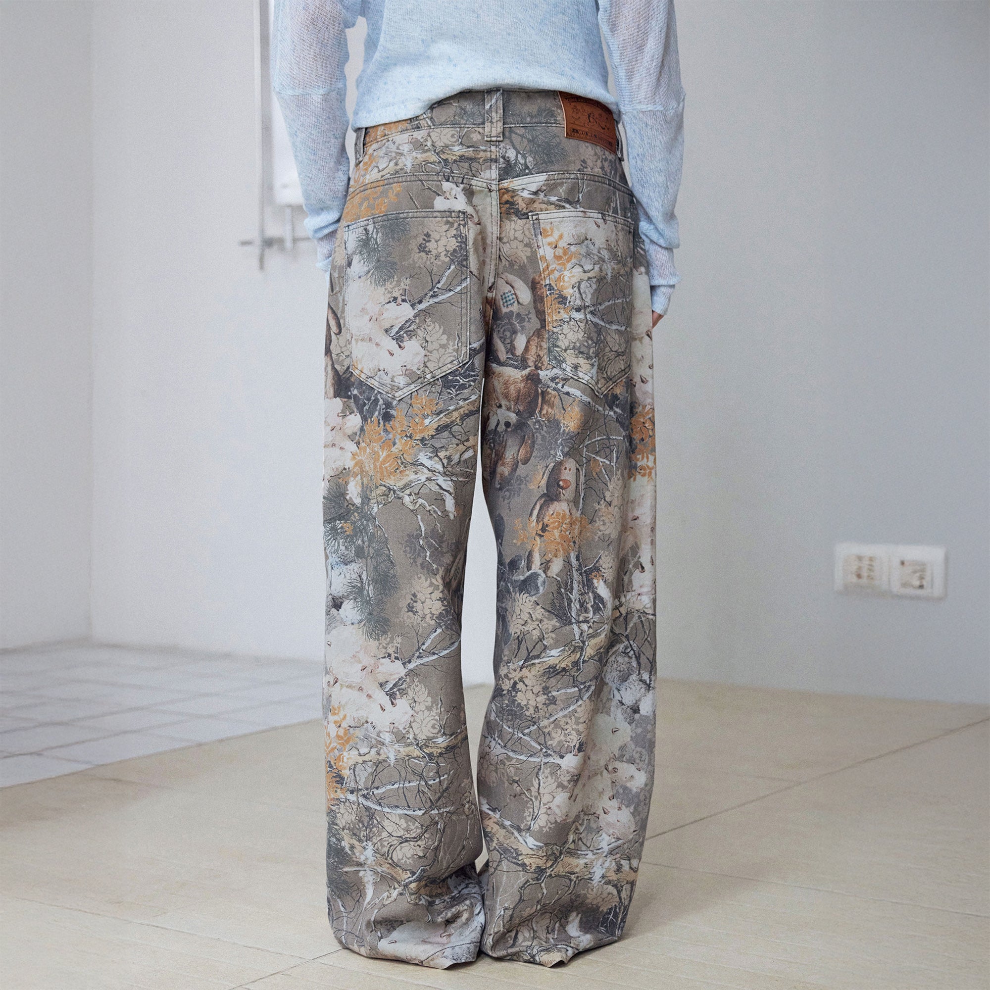 WII WIL Retro Teddy Print Camo Teddy Straight Jeans